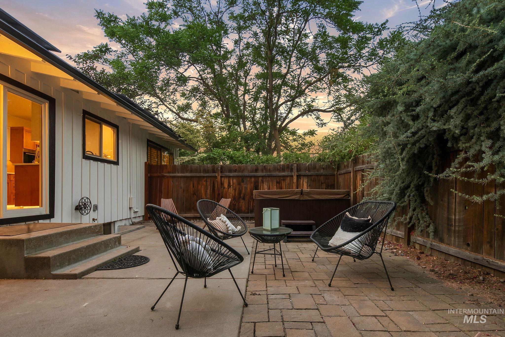 820 N Argyll Dr Property Photo 45
