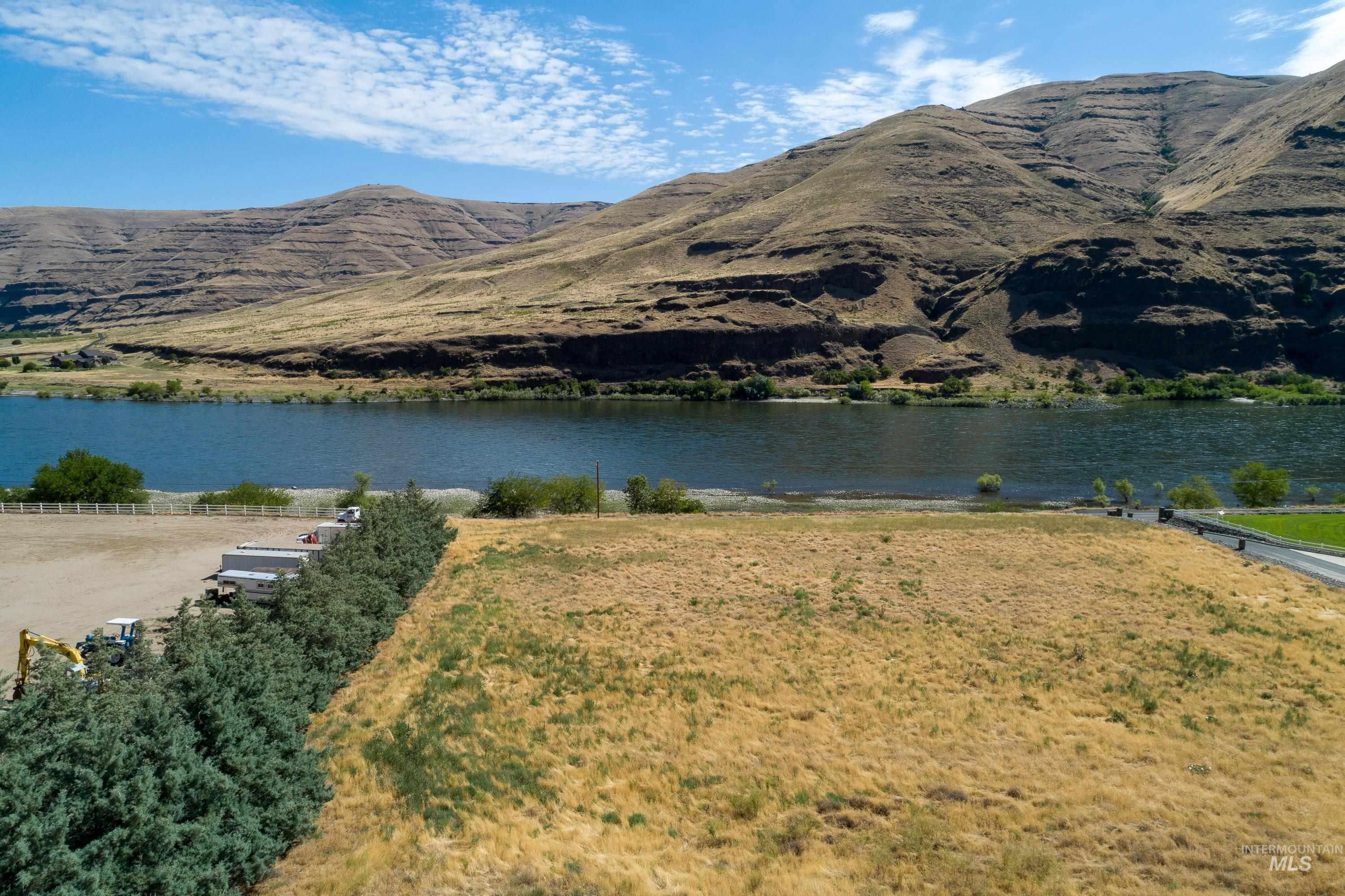 Not Assigned Snake River Road Property Photo 1