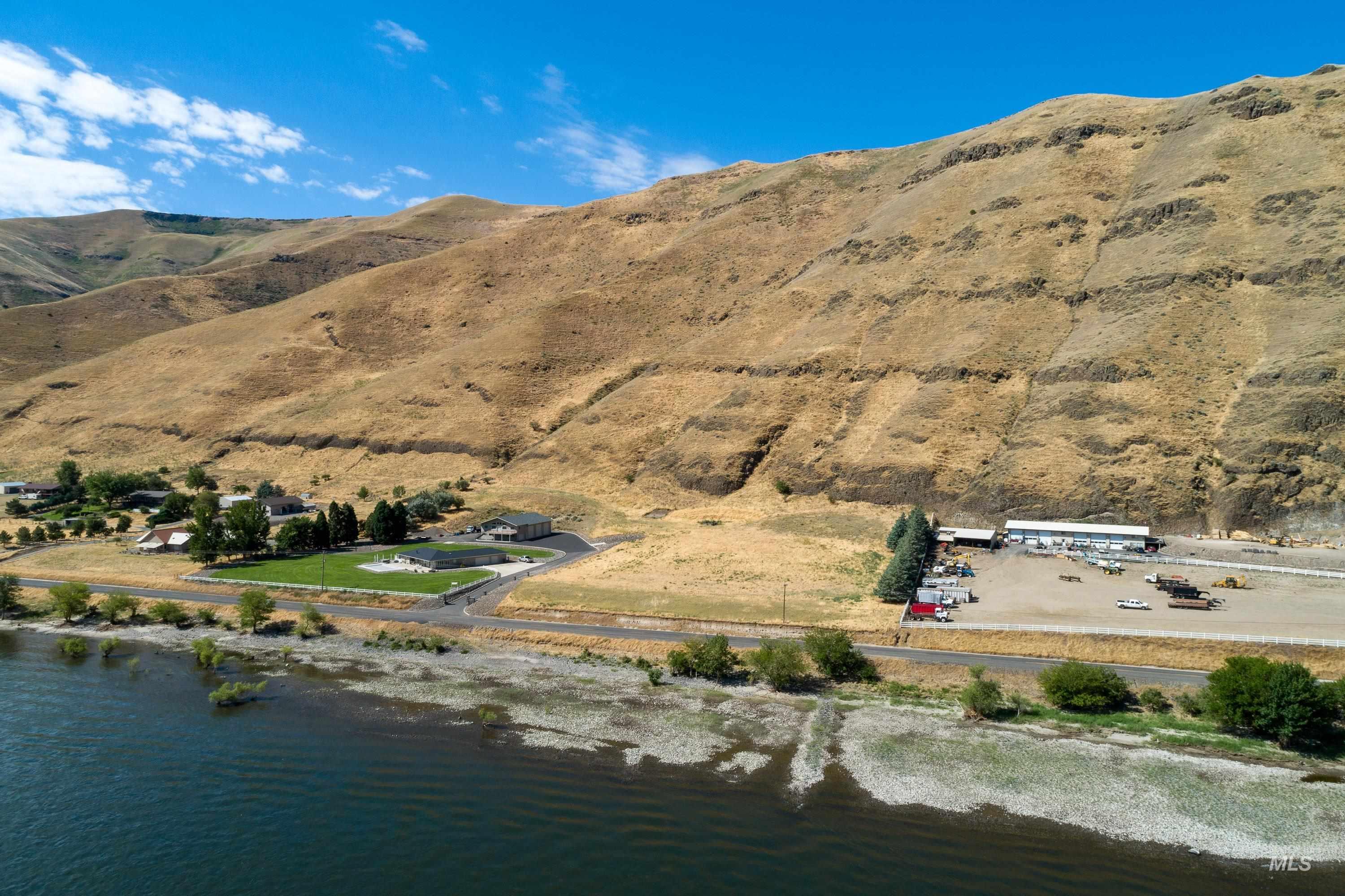 Not Assigned Snake River Road Property Photo 3