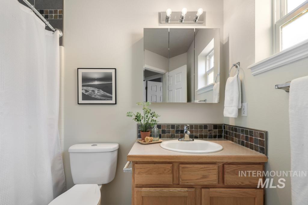 2549 Paintbrush Dr. Property Photo 12
