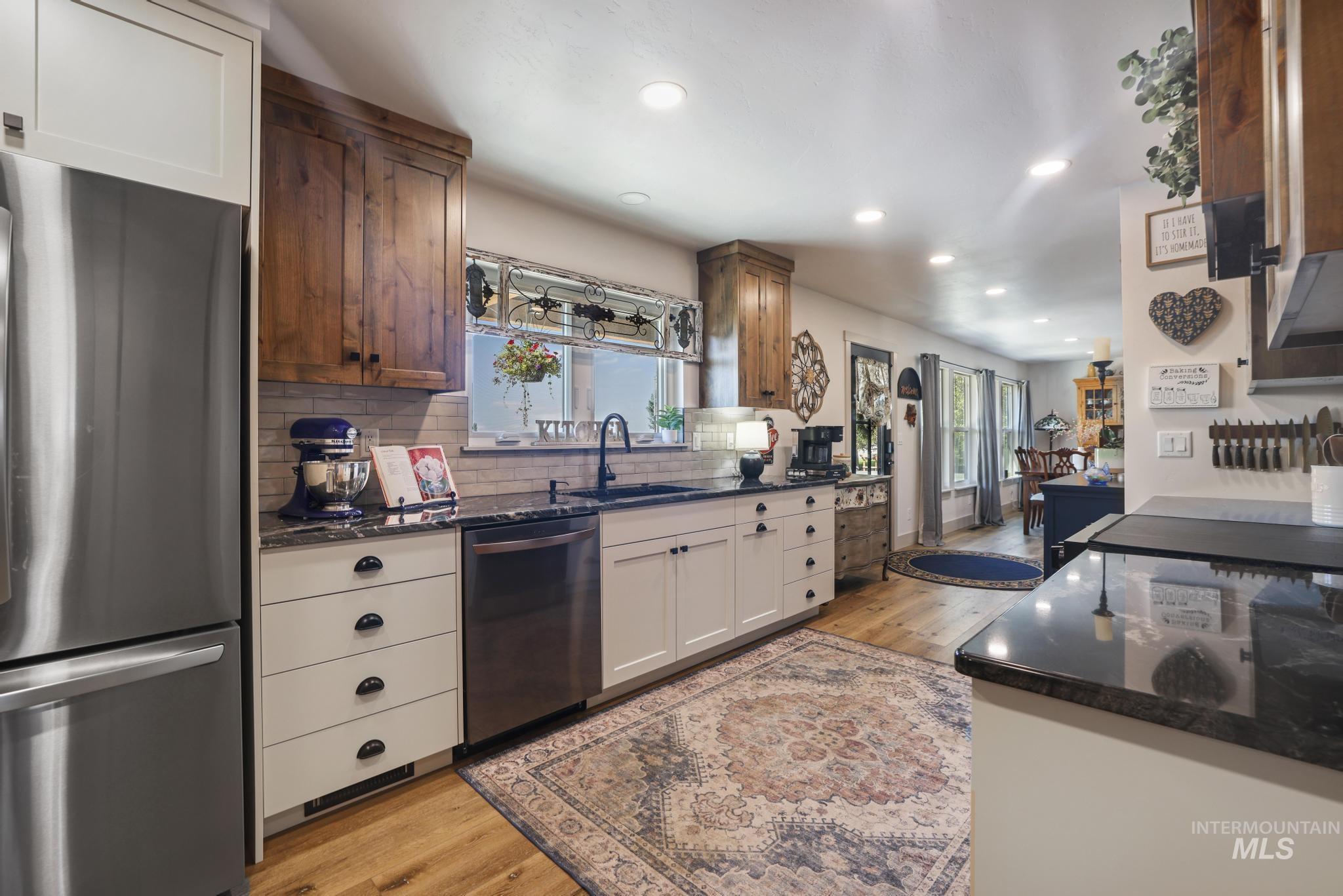 254 S 100 W Property Photo 16