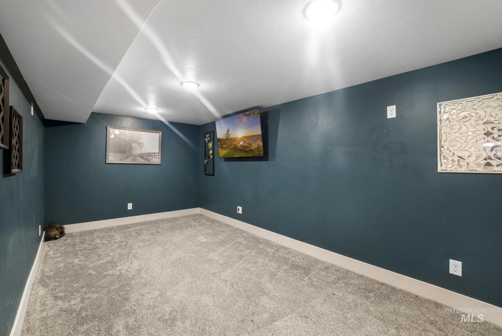 254 S 100 W Property Photo 34