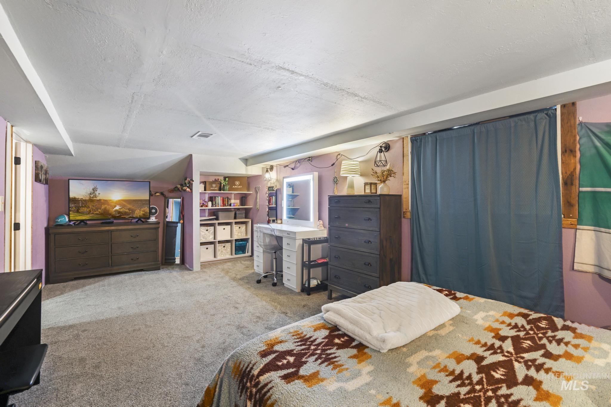 254 S 100 W Property Photo 36