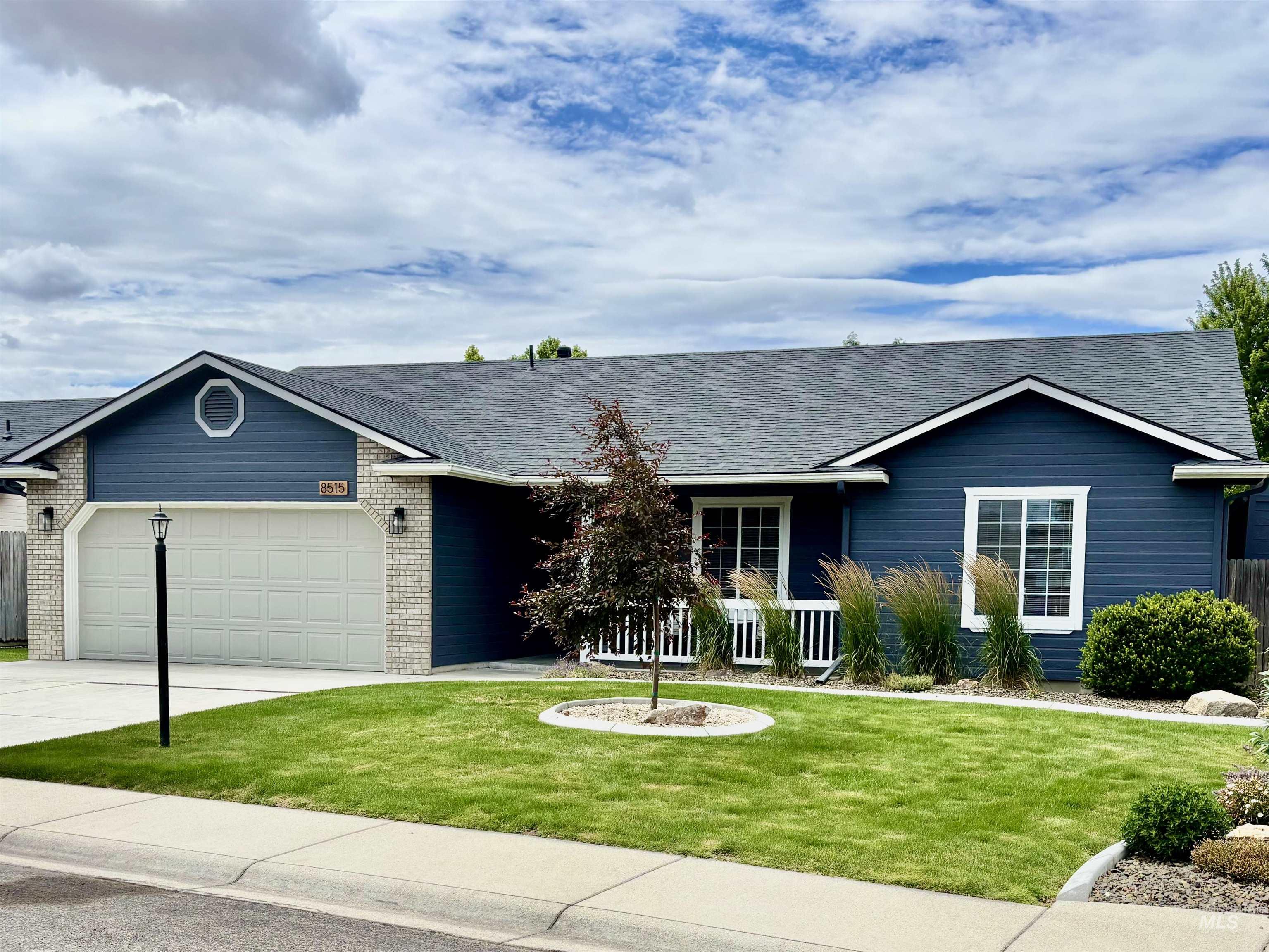 8515 W Shooting Star Drive Property Photo 1