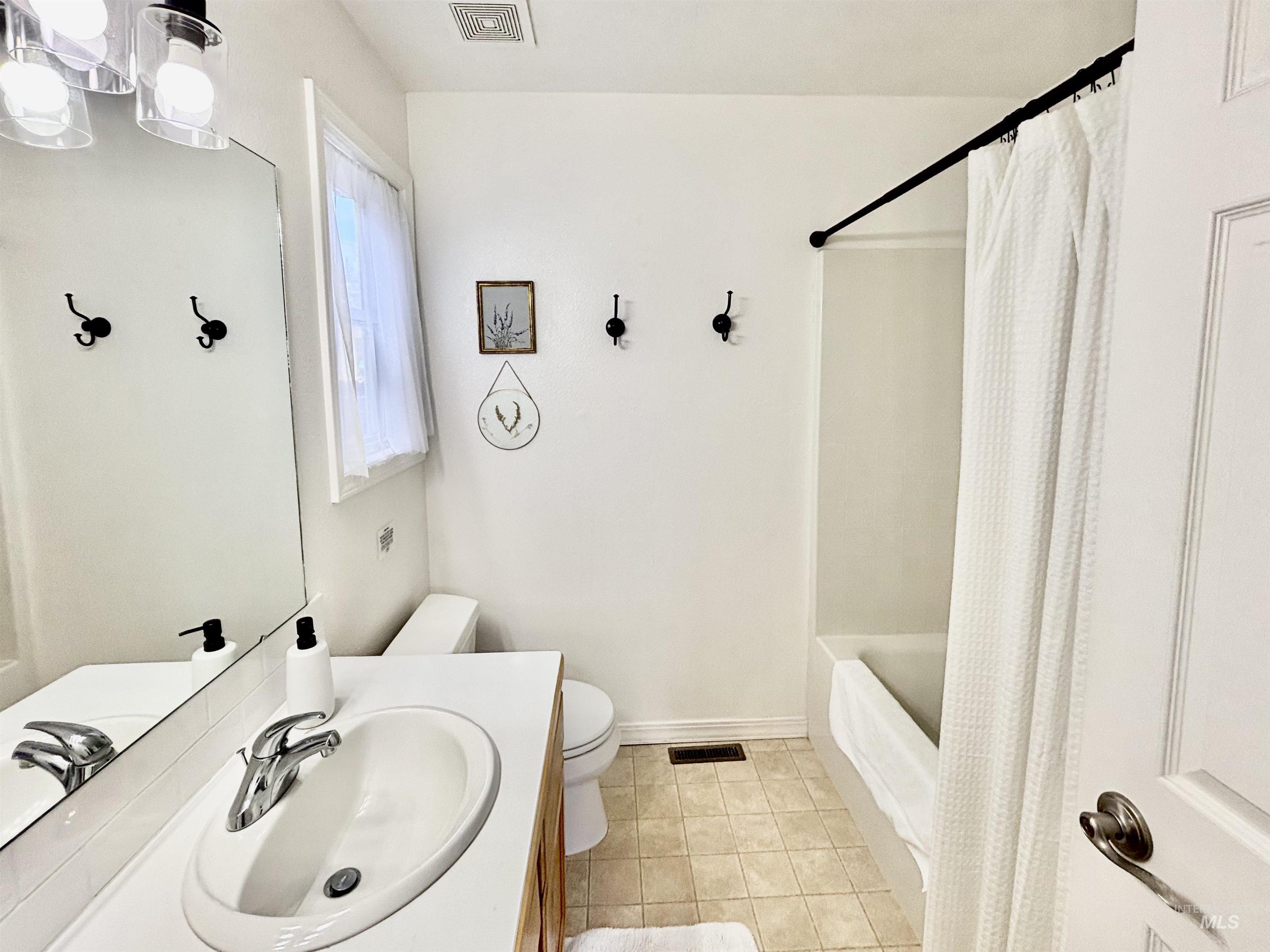 8515 W Shooting Star Drive Property Photo 9