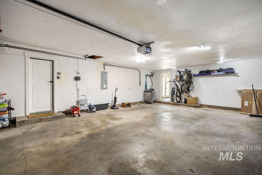 210 Marvin Street Property Photo 28