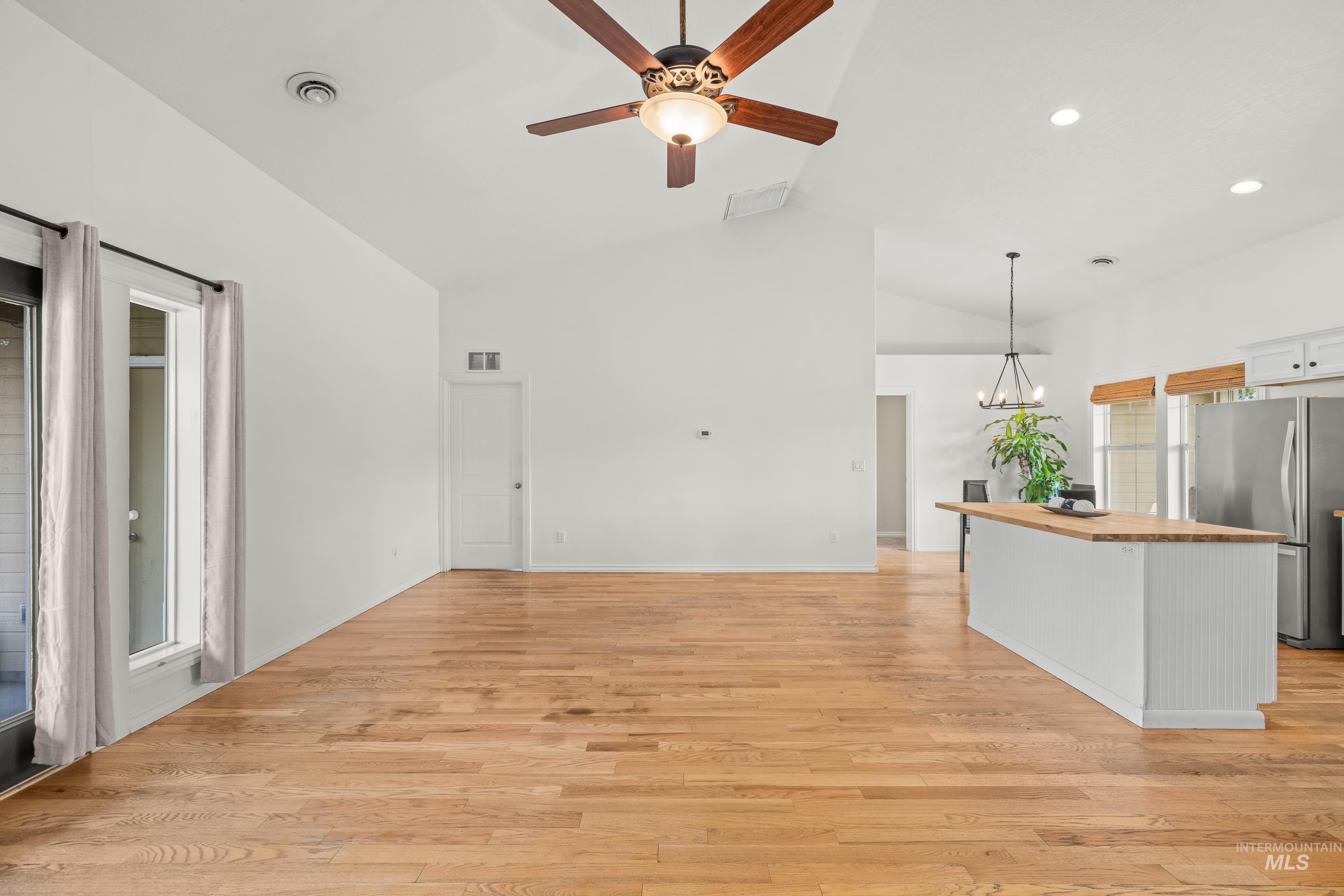1625 Sw Shaft Property Photo 9