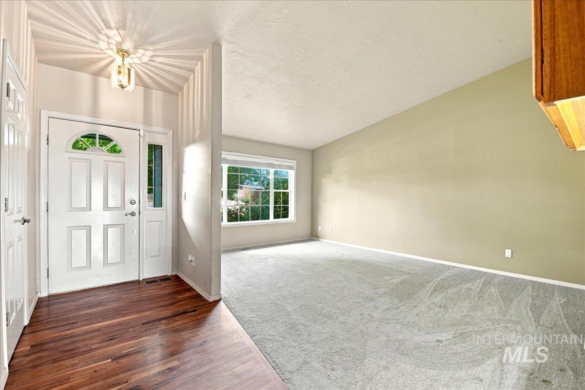 1921 Arcata Way Property Photo 3