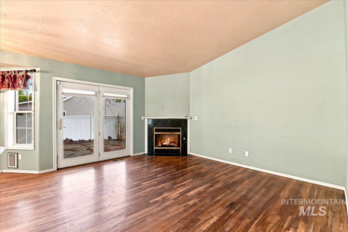 1921 Arcata Way Property Photo 12