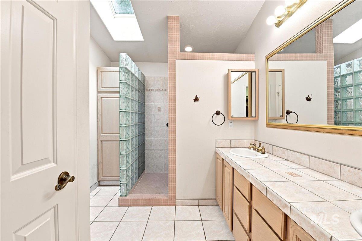 1921 Arcata Way Property Photo 17