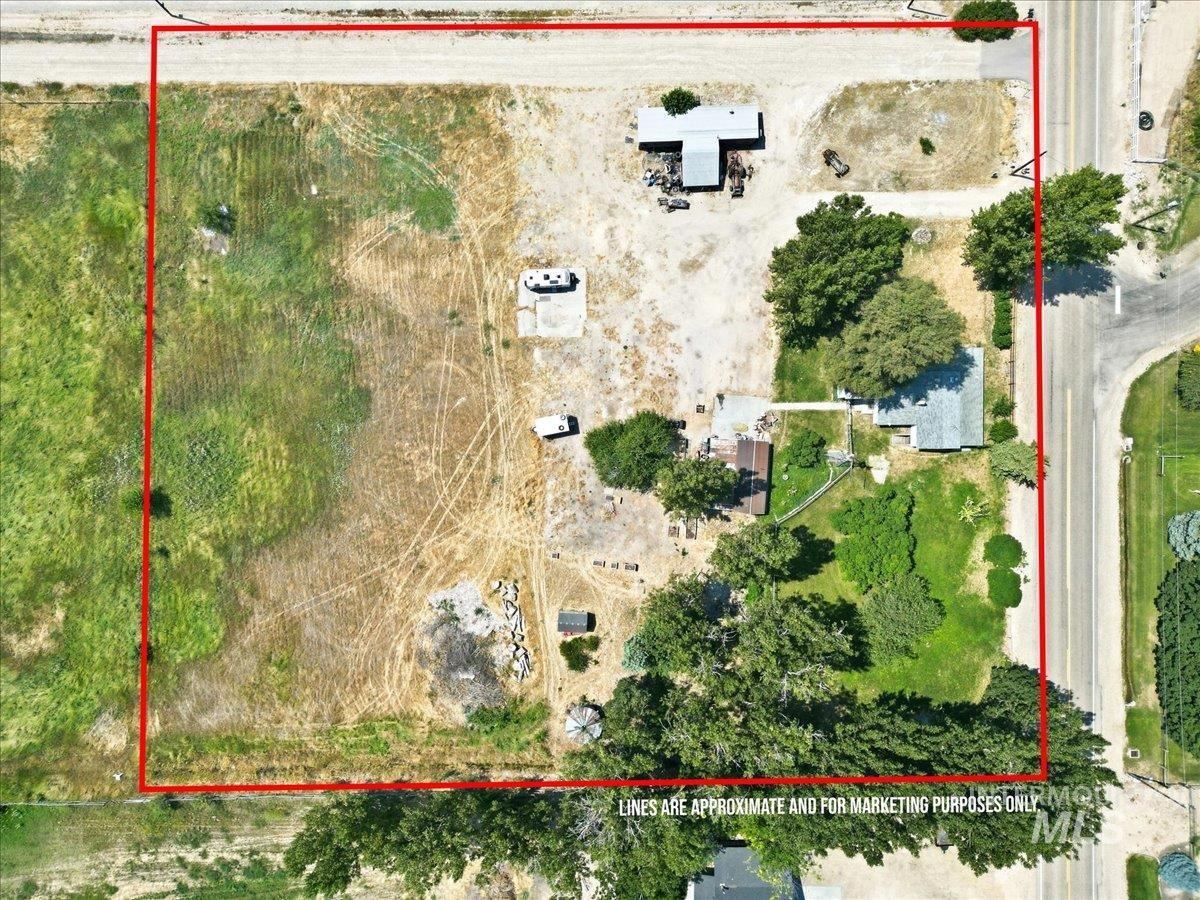 6613 Wright Ln Property Photo 3