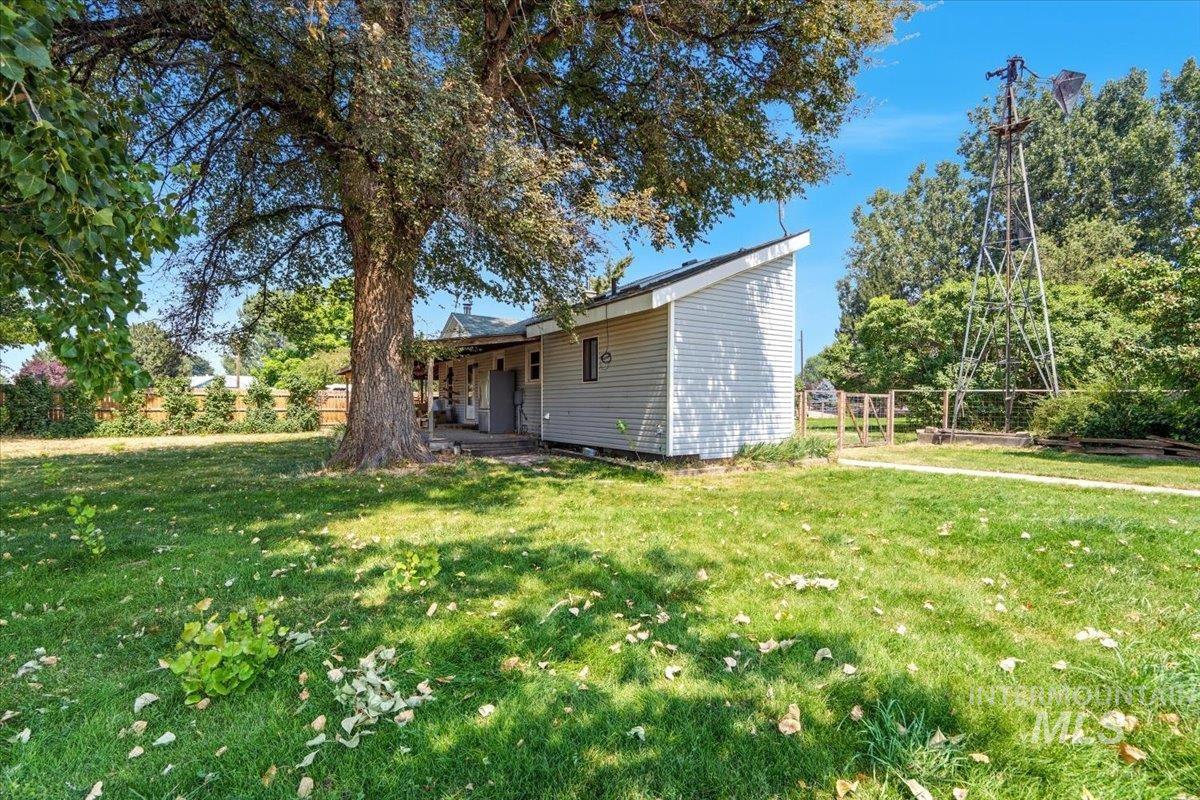 6613 Wright Ln Property Photo 9