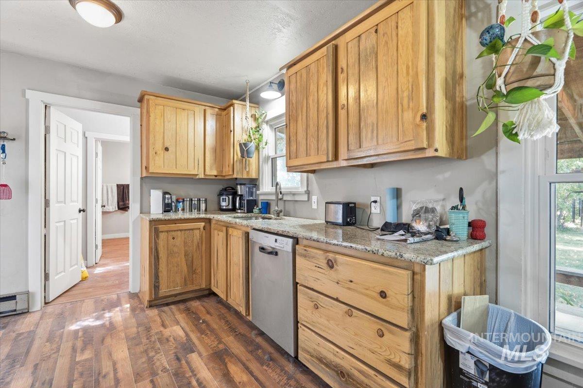 6613 Wright Ln Property Photo 20