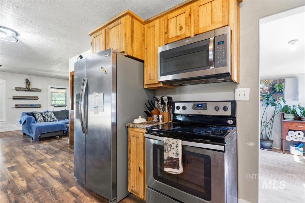 6613 Wright Ln Property Photo 23