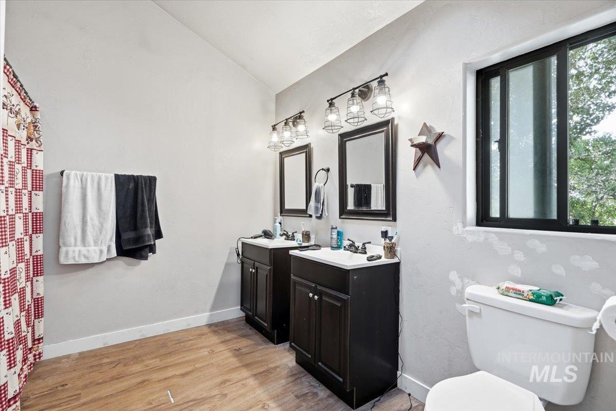 6613 Wright Ln Property Photo 28