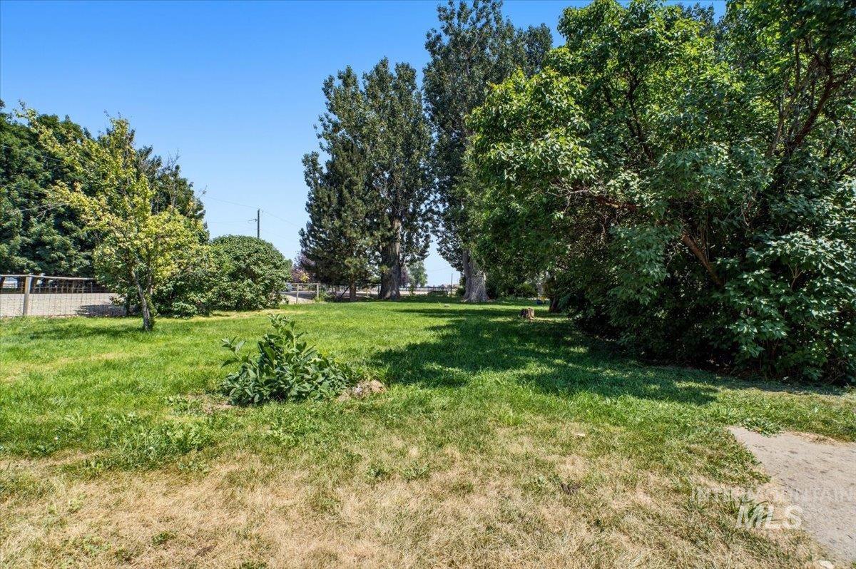 6613 Wright Ln Property Photo 33