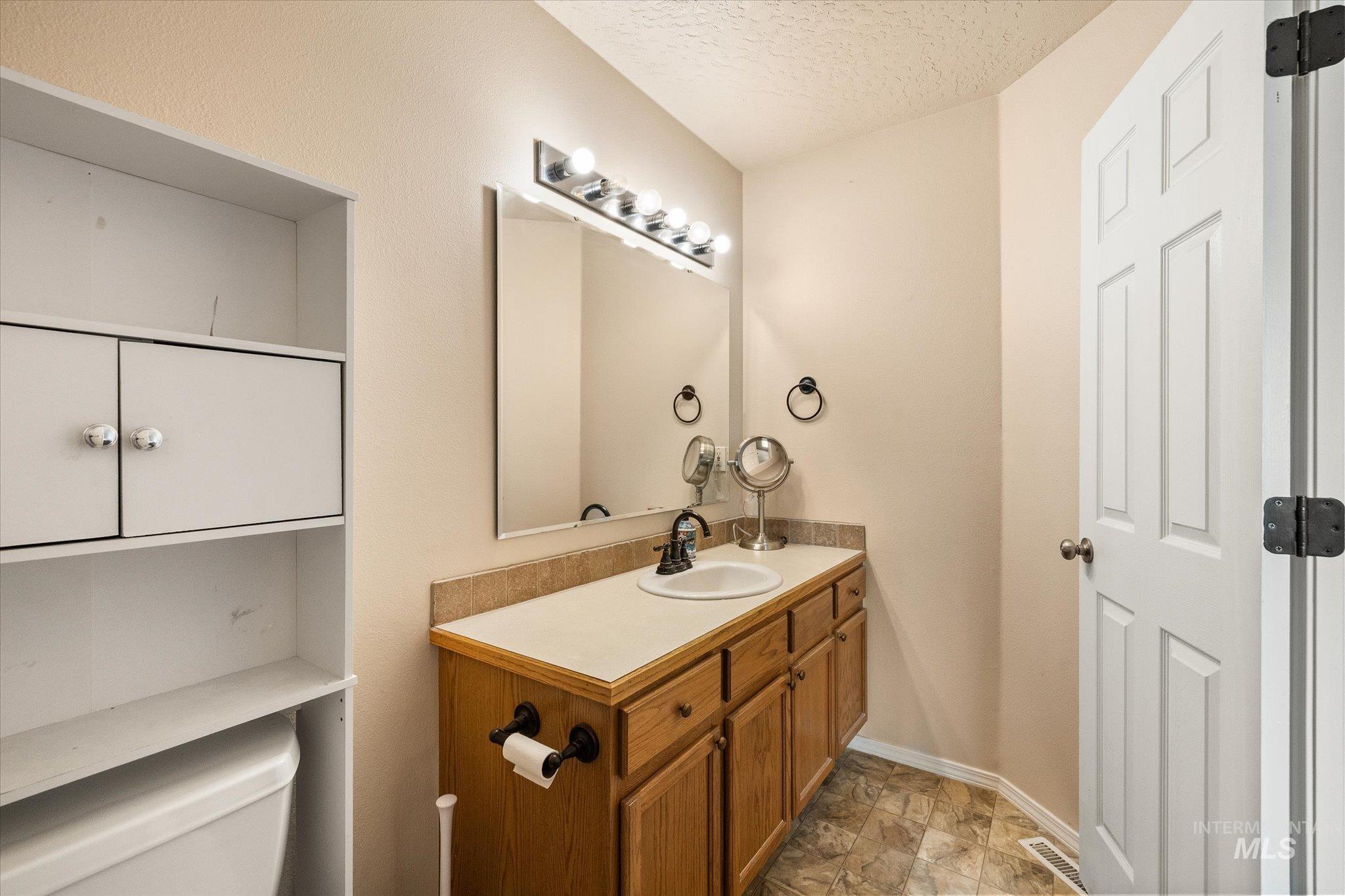 998 N Quartzite Property Photo 25