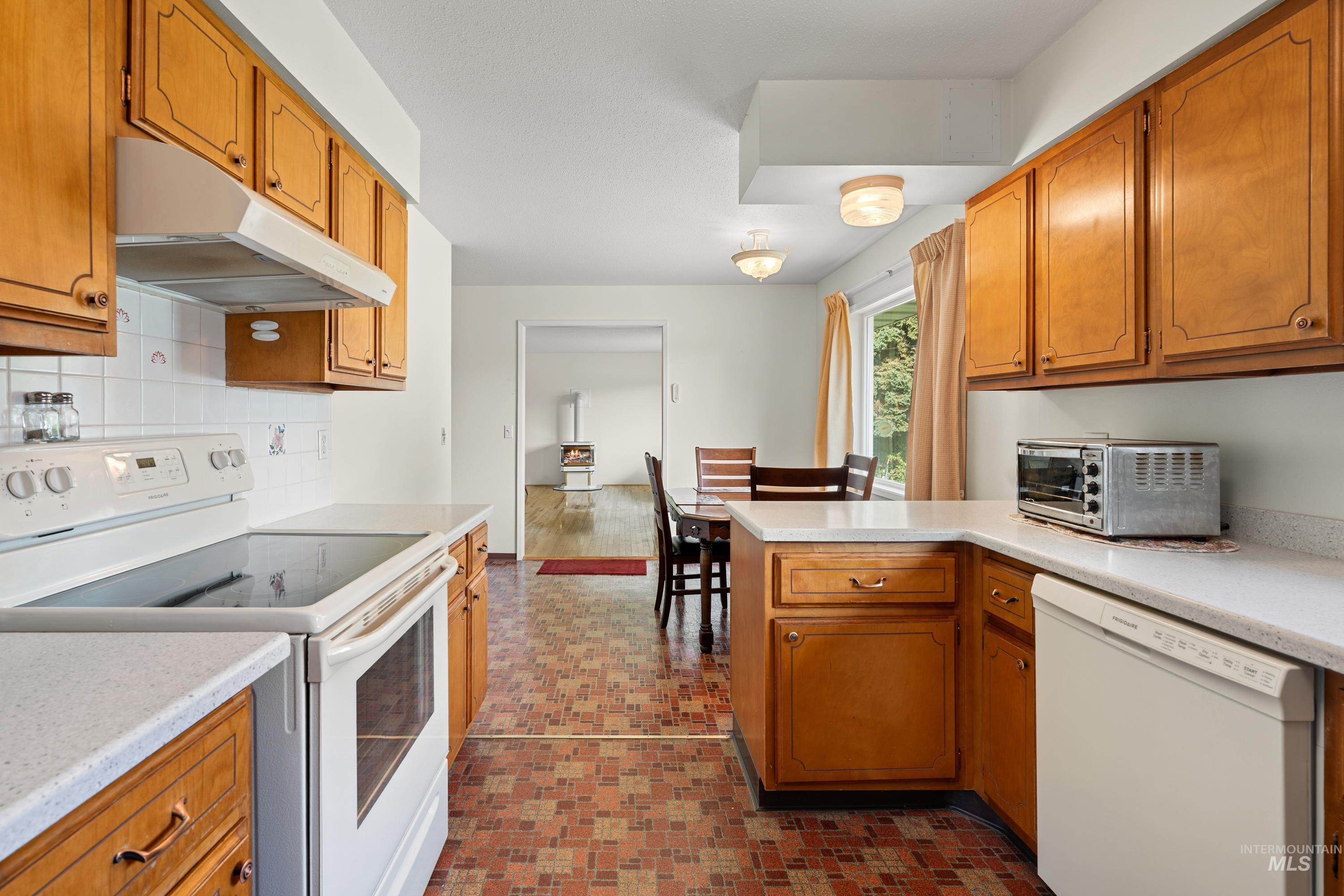 518 Bryden Dr. Property Photo 4