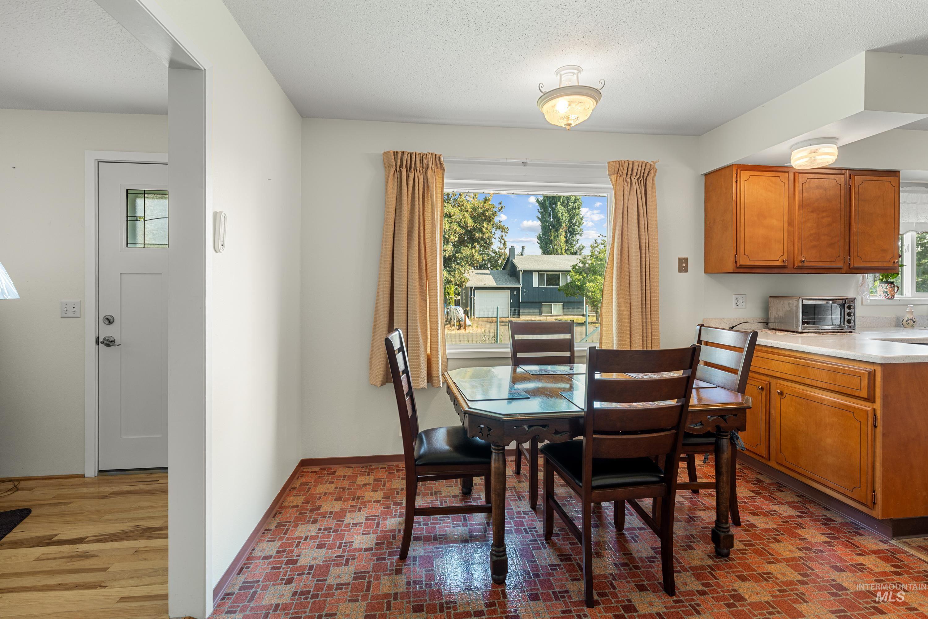 518 Bryden Dr. Property Photo 6