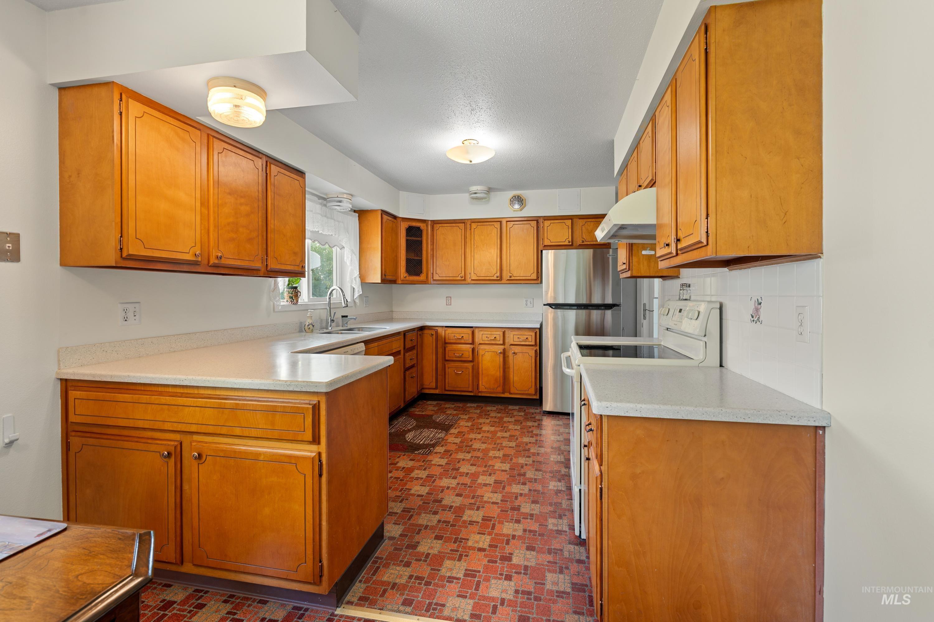 518 Bryden Dr. Property Photo 7