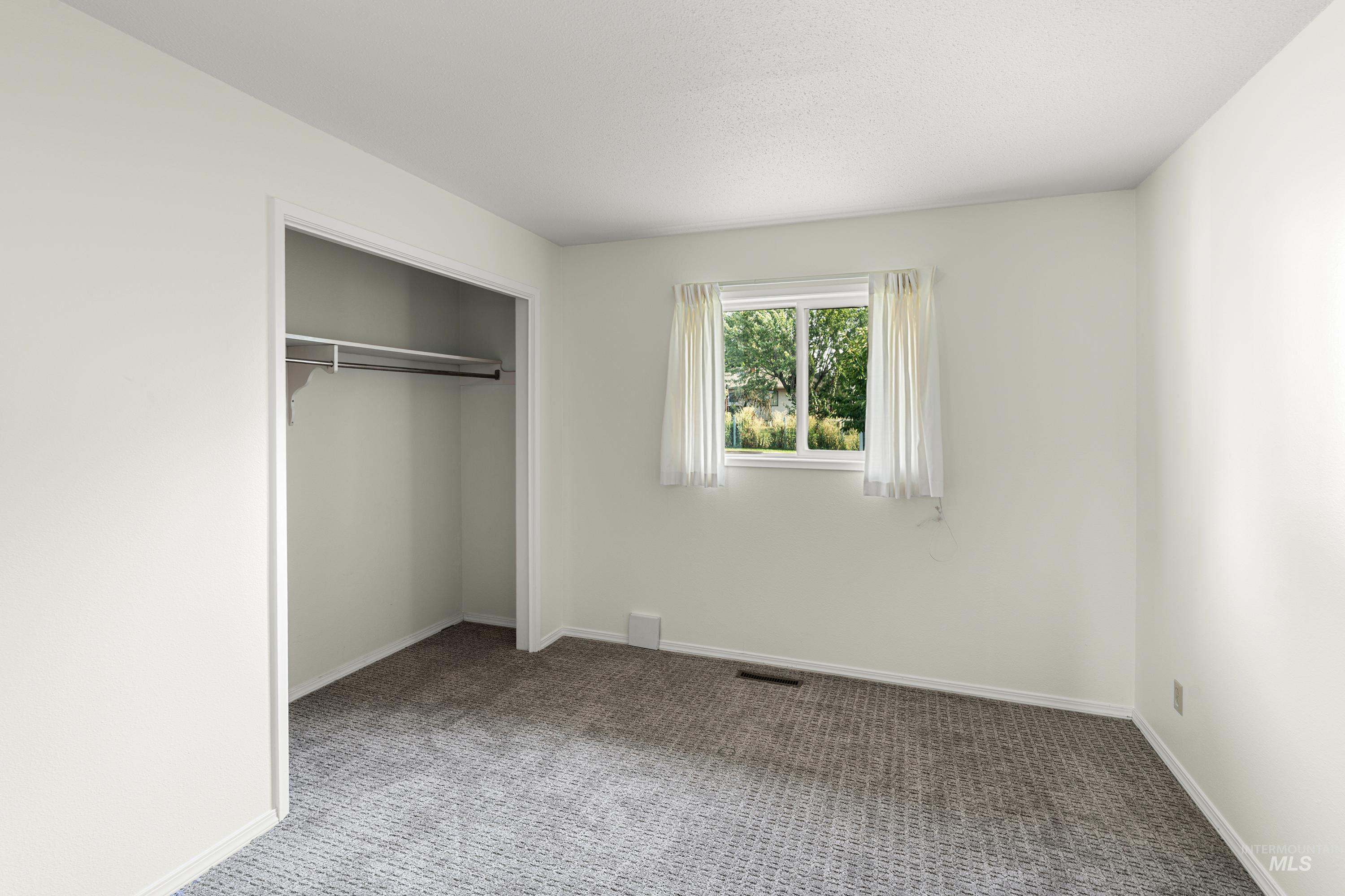 518 Bryden Dr. Property Photo 12