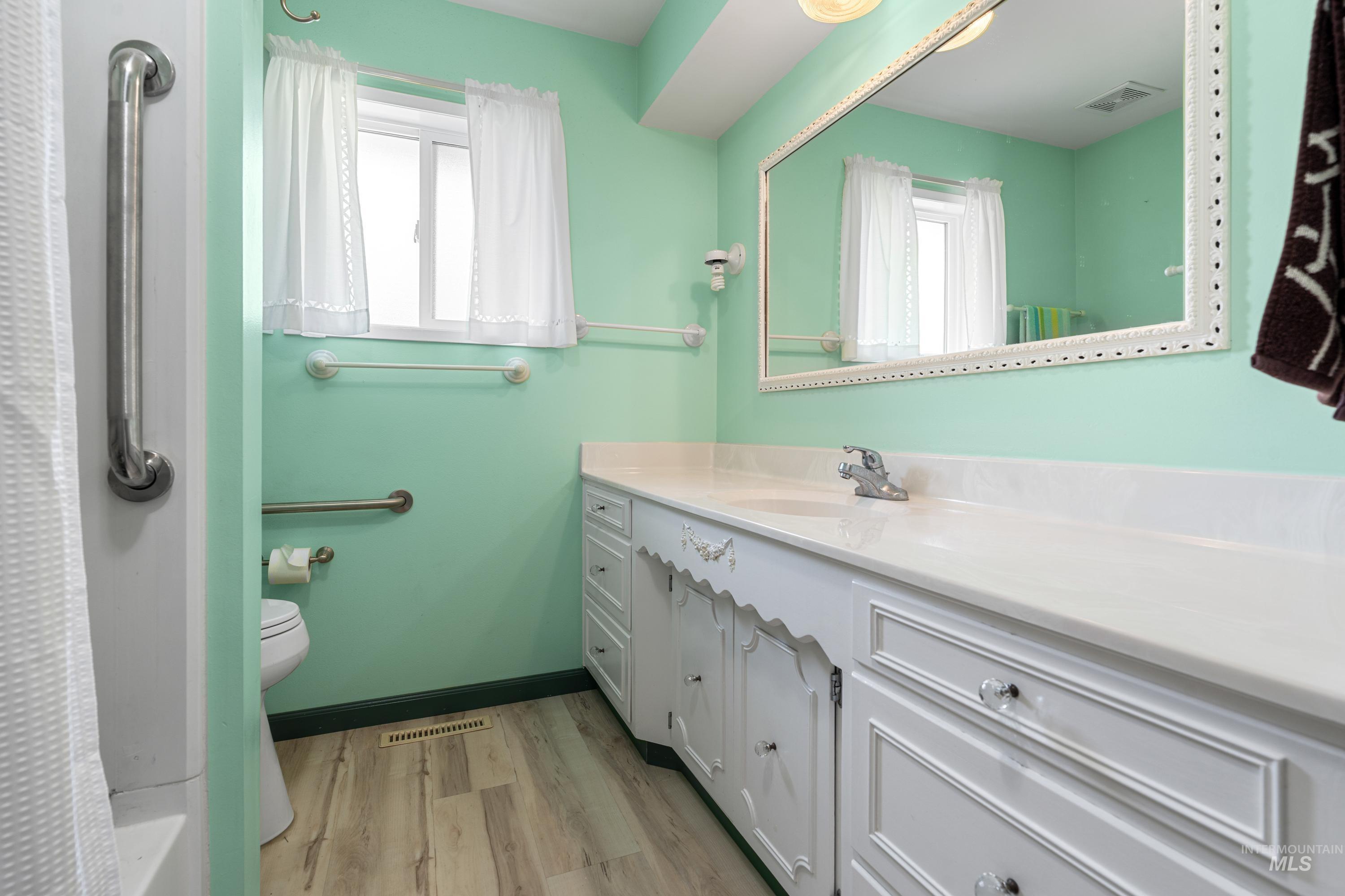 518 Bryden Dr. Property Photo 18