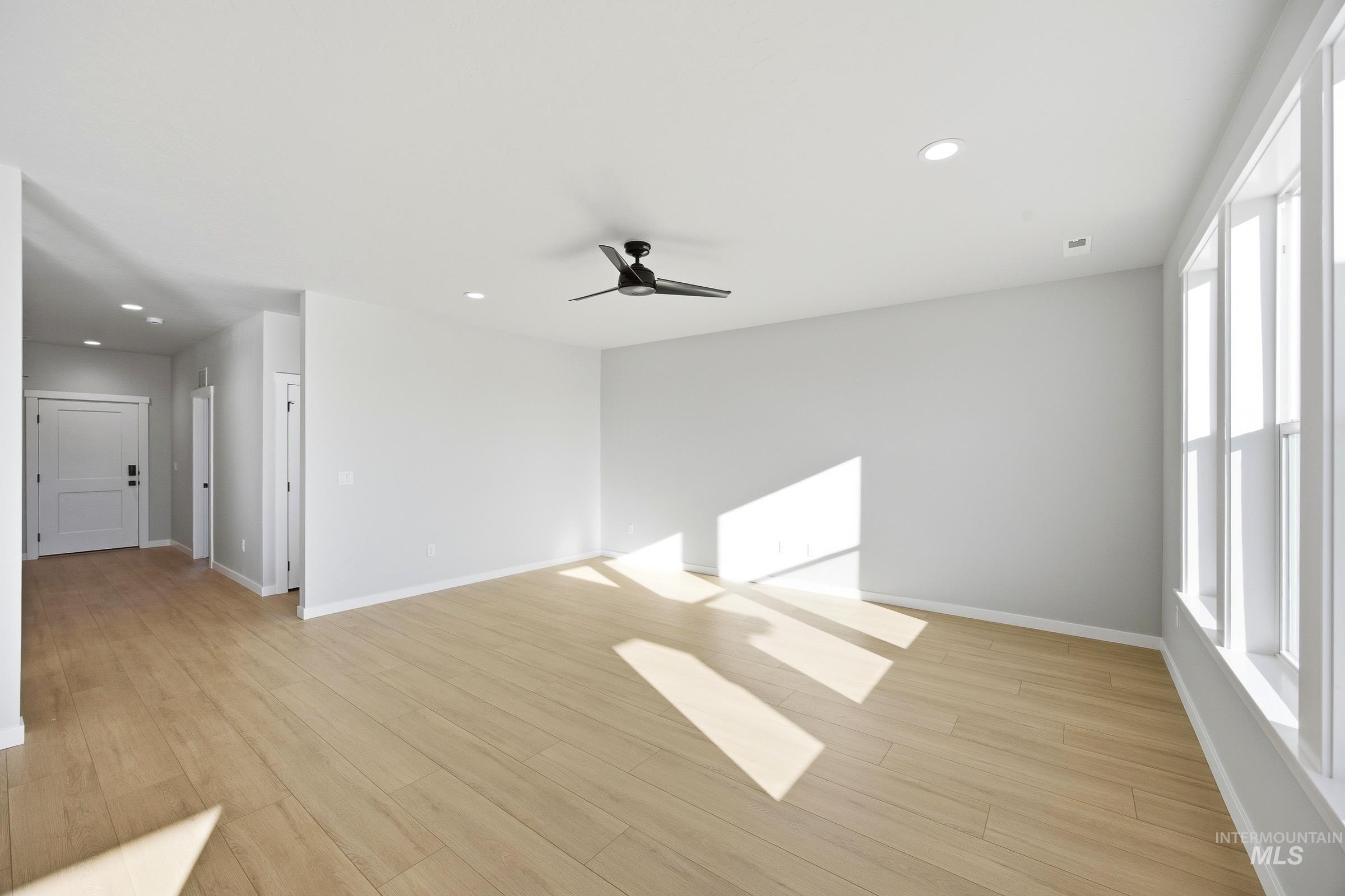 3084 N Porgy Way Property Photo 7