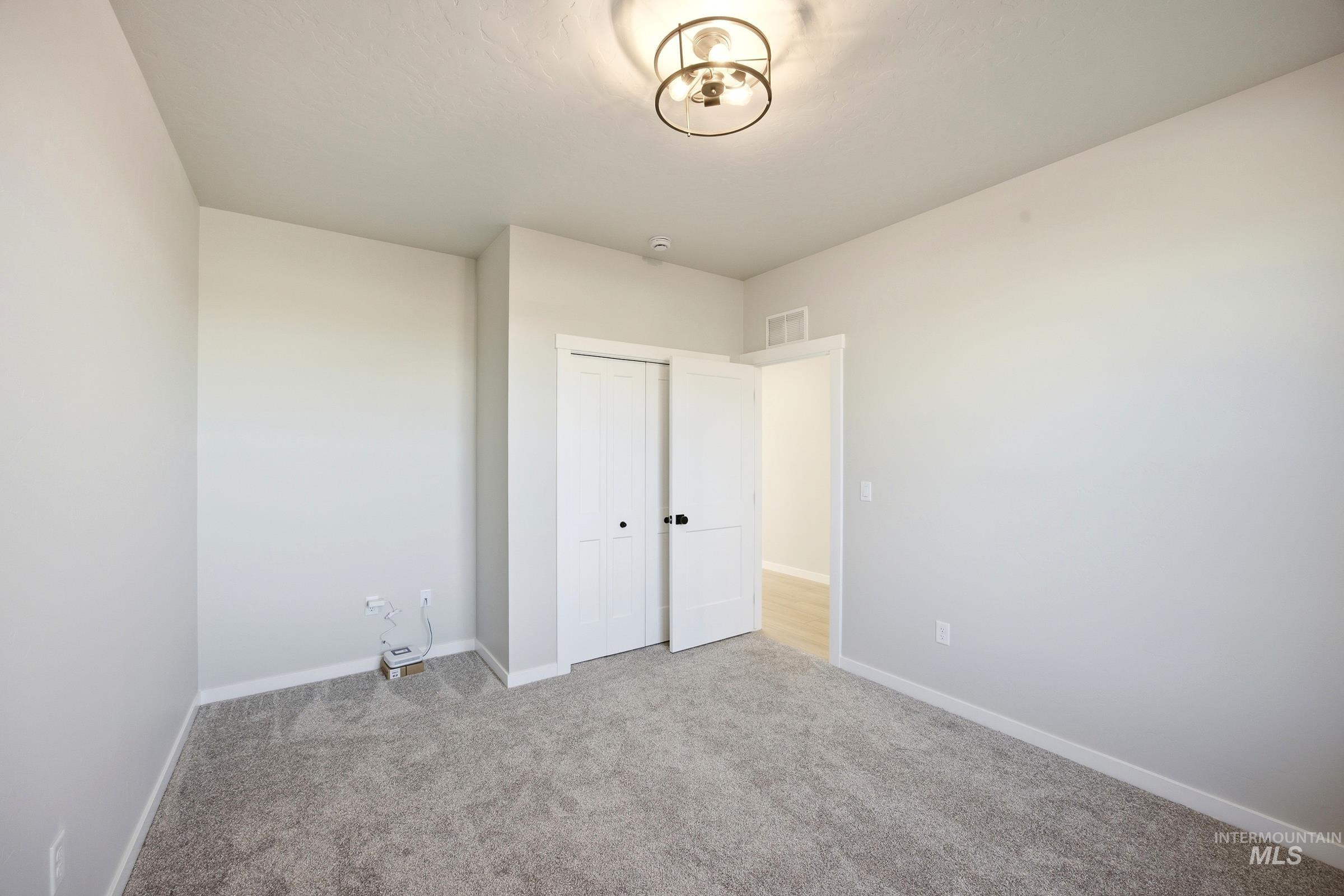 3084 N Porgy Way Property Photo 11
