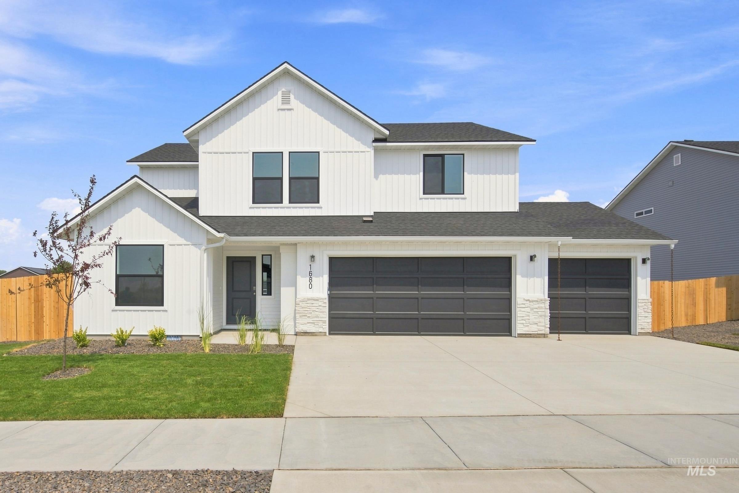 1680 Gyrfalcon St Property Photo 1