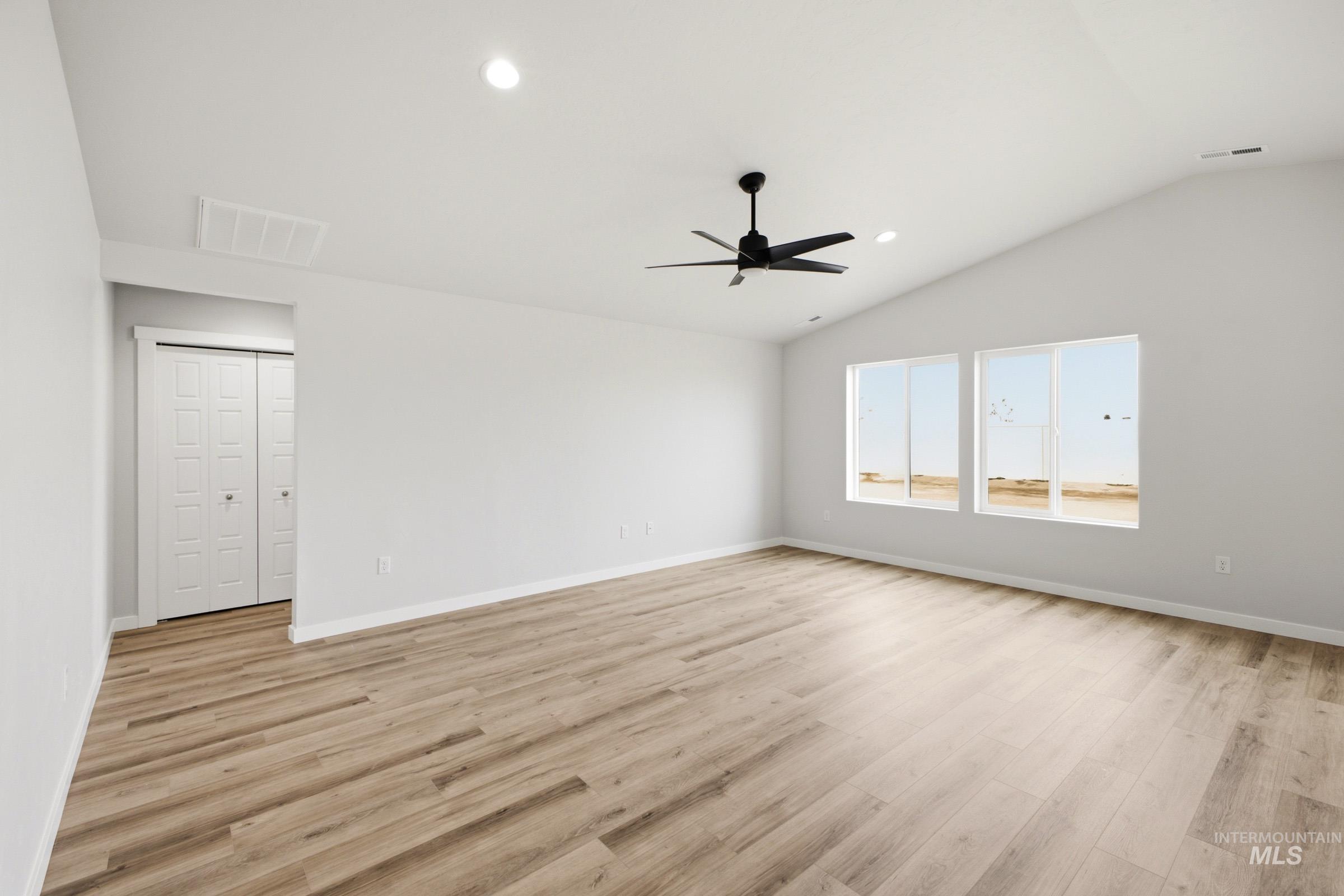 9422 W Blazing Star St Property Photo 7