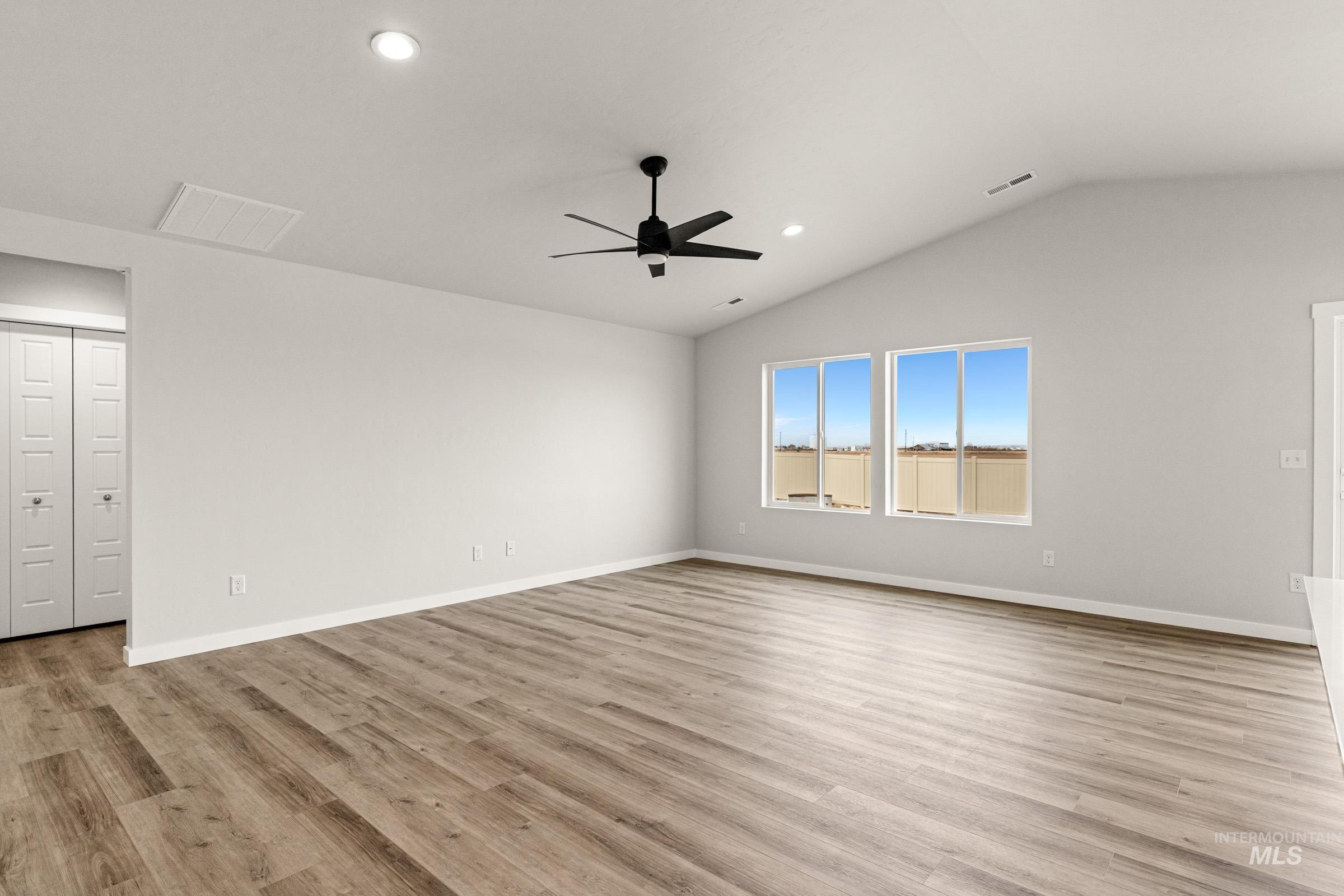 9422 W Blazing Star St Property Photo 10