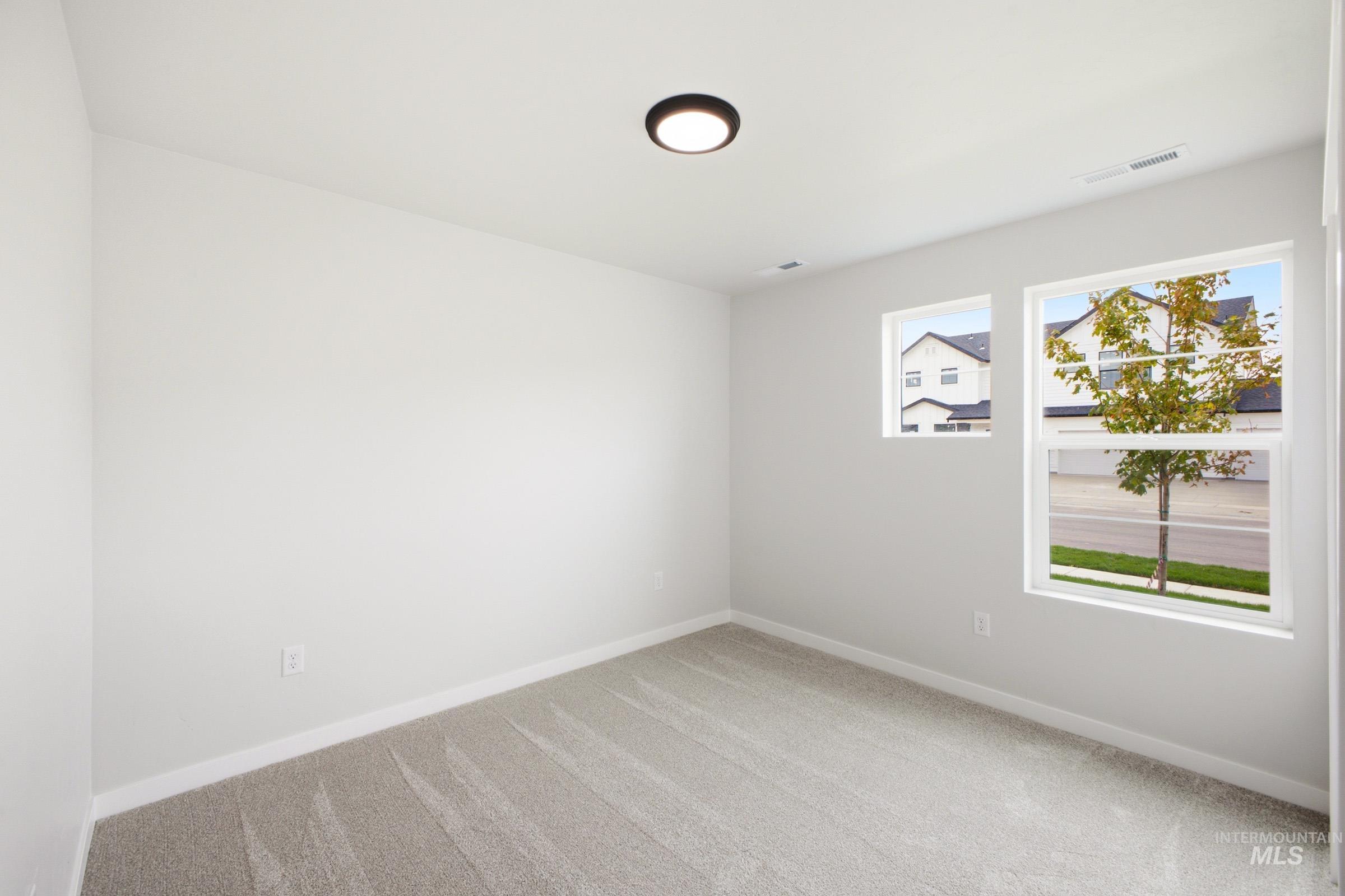 9422 W Blazing Star St Property Photo 10