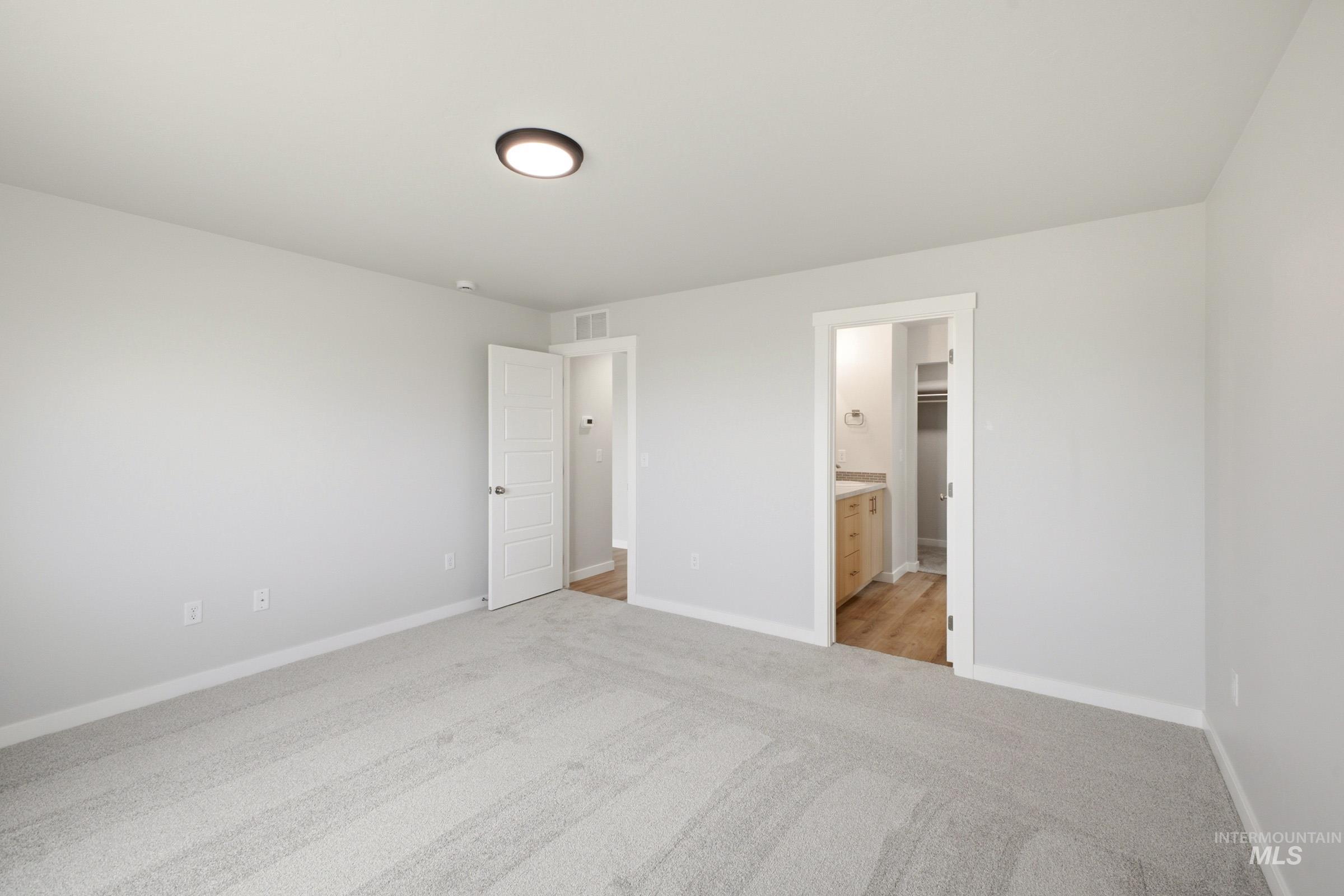 9422 W Blazing Star St Property Photo 17