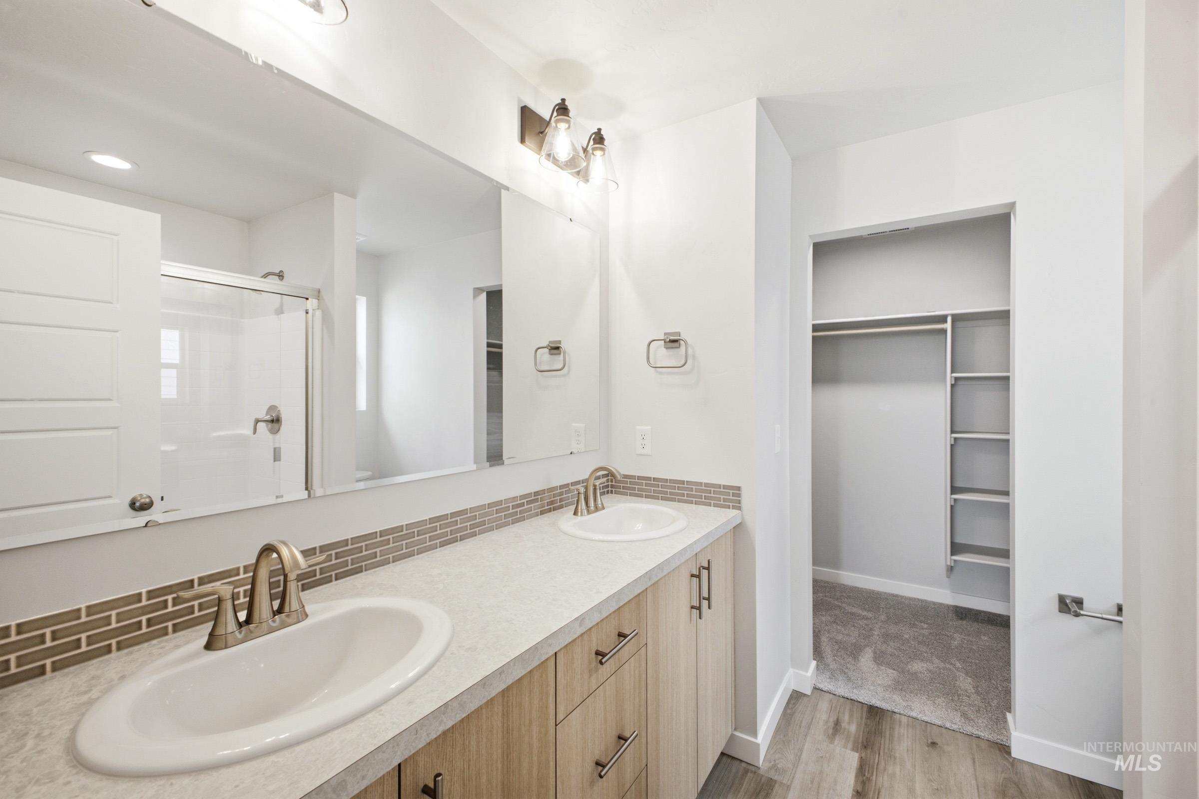 9422 W Blazing Star St Property Photo 18
