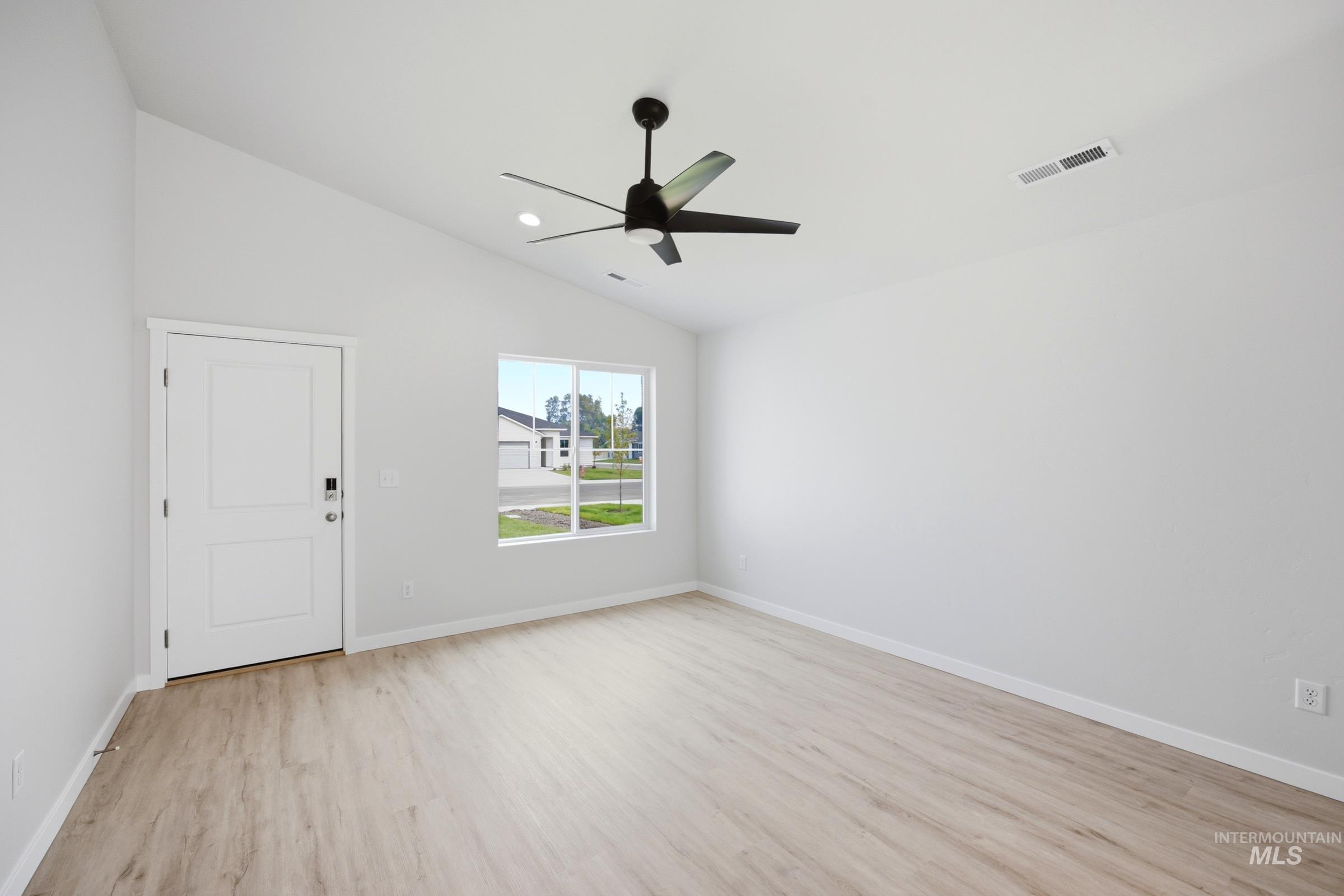 4400 Dayton St Property Photo 2