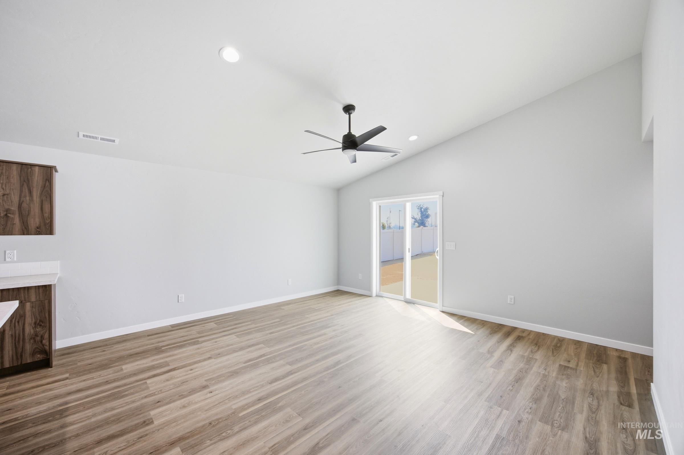 4404 Dayton St Property Photo 6