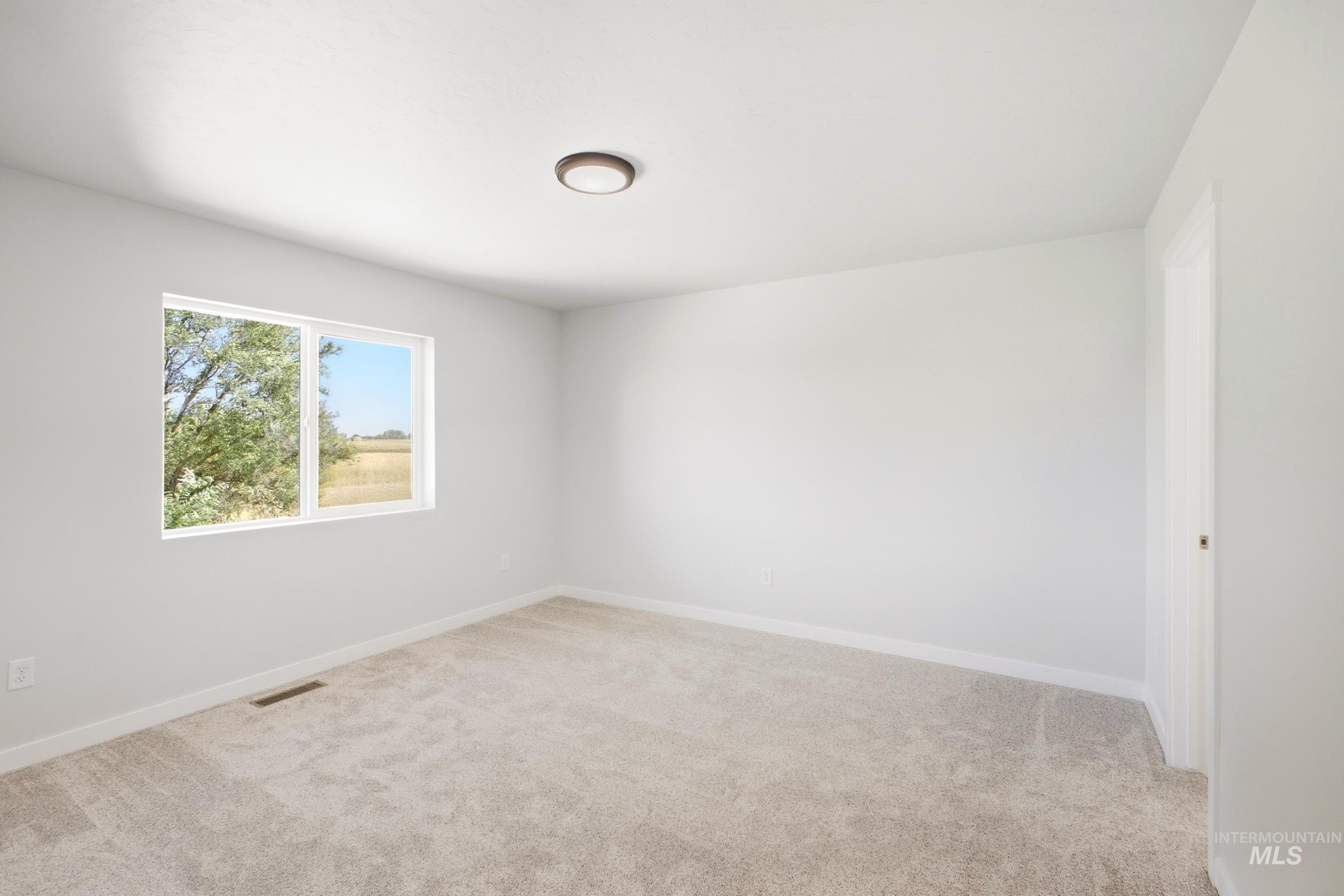 19606 Snowyside Way Property Photo 17