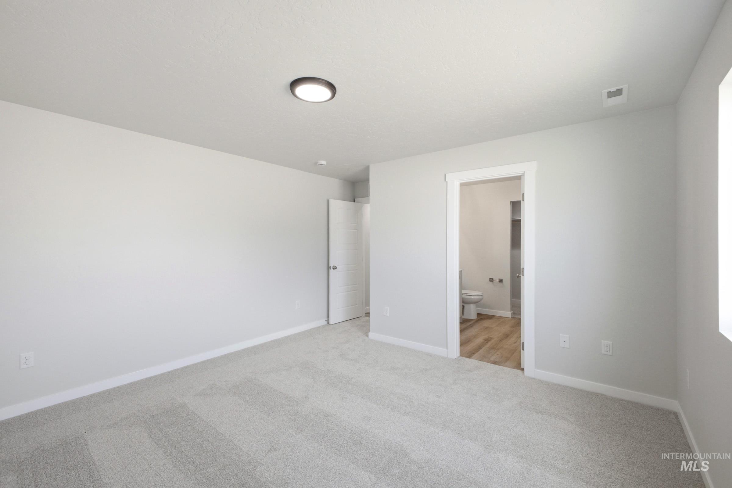 2443 W Red Jasper Dr Property Photo 16