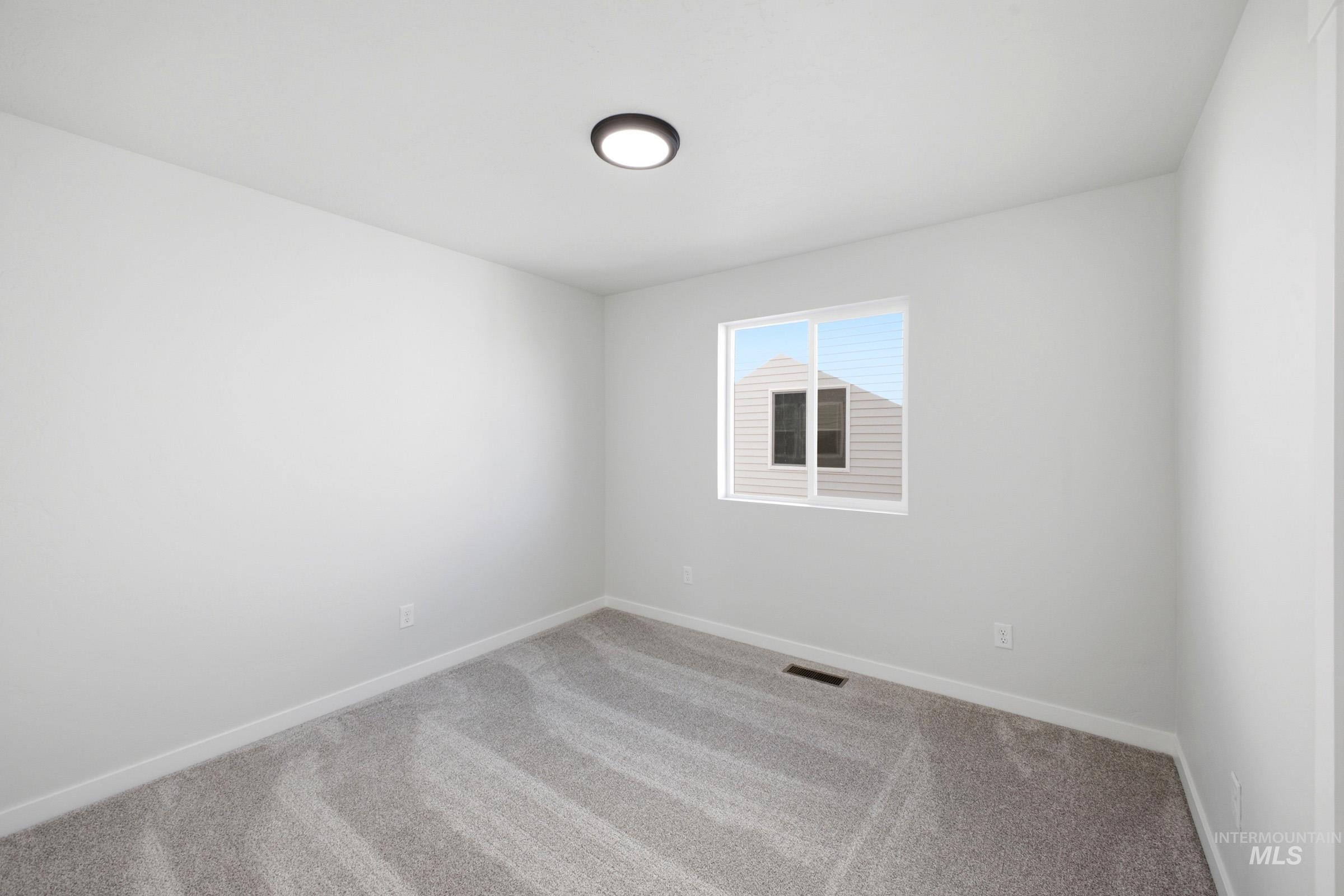 2341 W Red Jasper Dr Property Photo 17