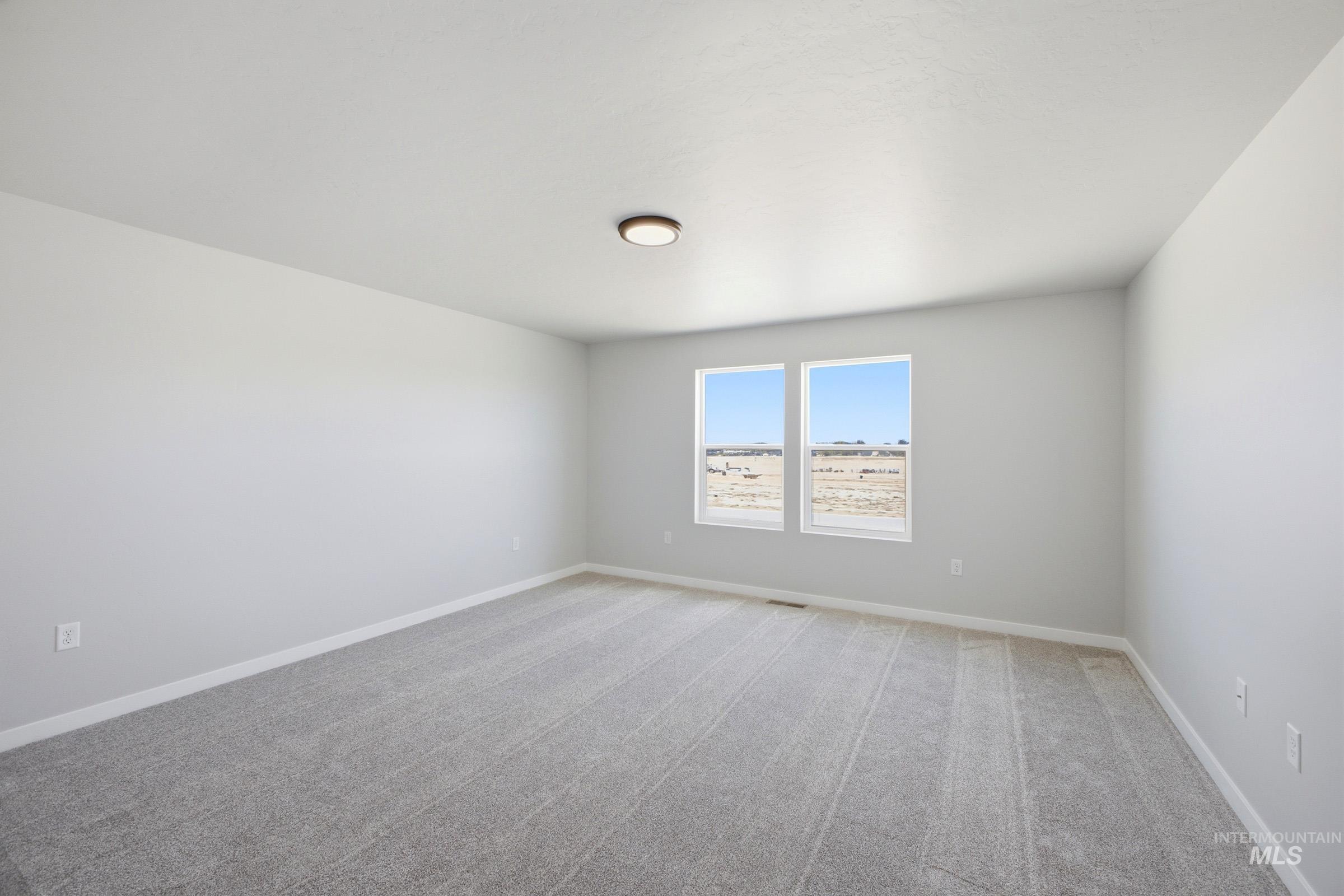 2341 W Red Jasper Dr Property Photo 18