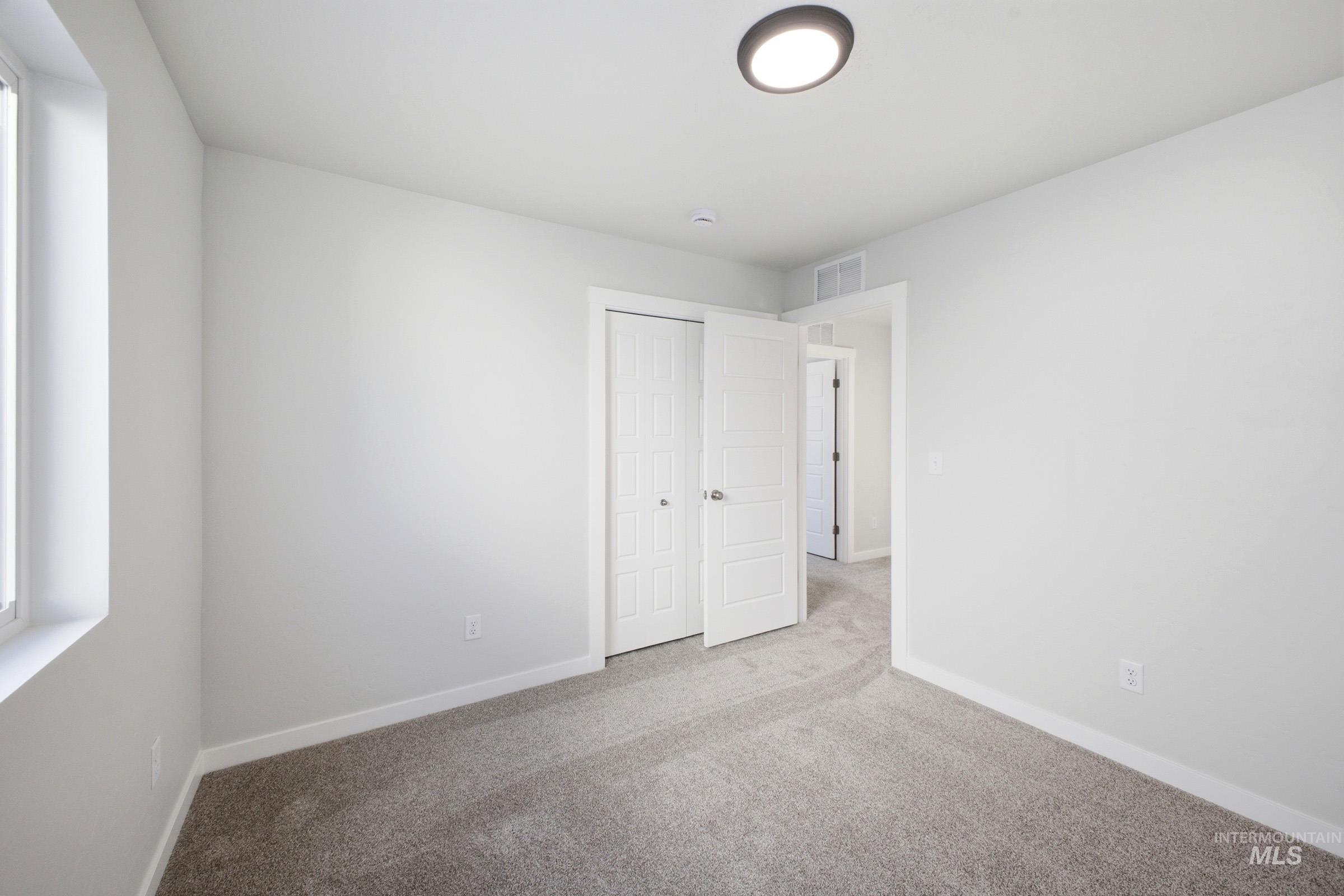 2341 W Red Jasper Dr Property Photo 18