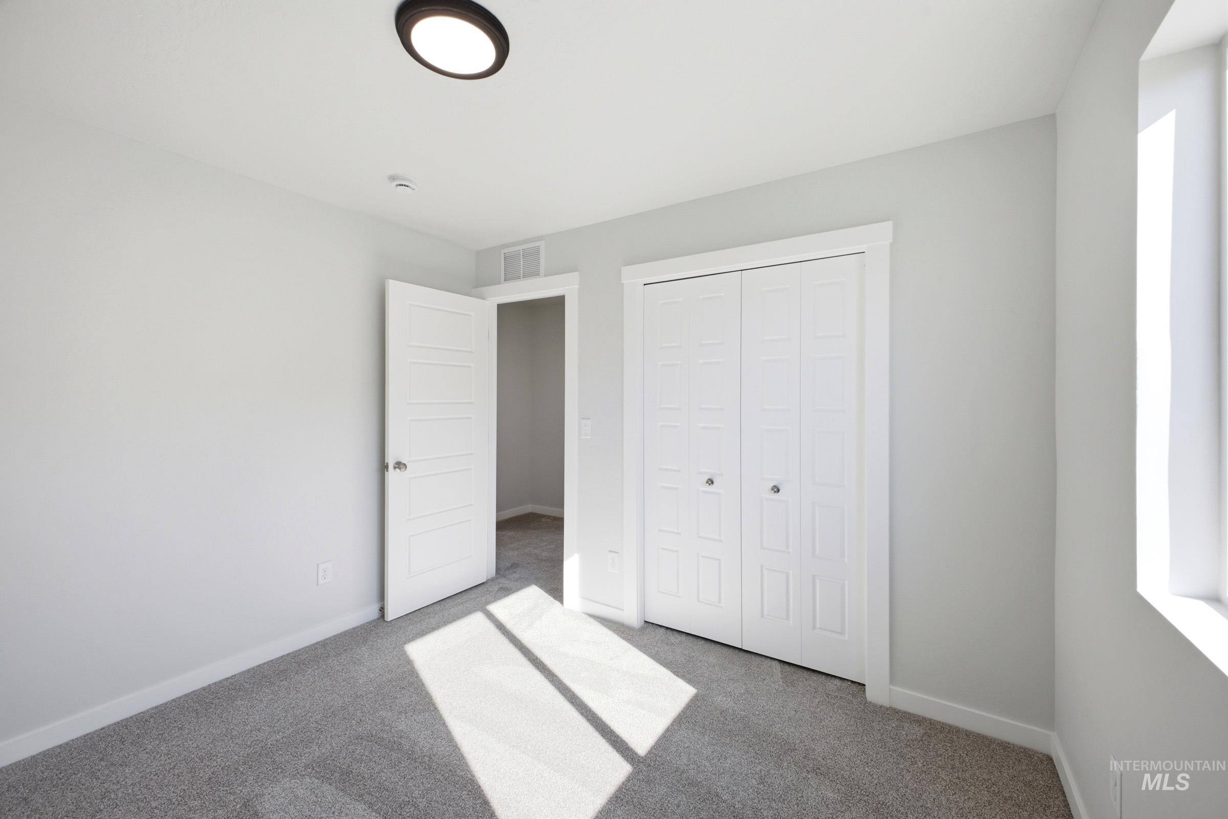 2341 W Red Jasper Dr Property Photo 22