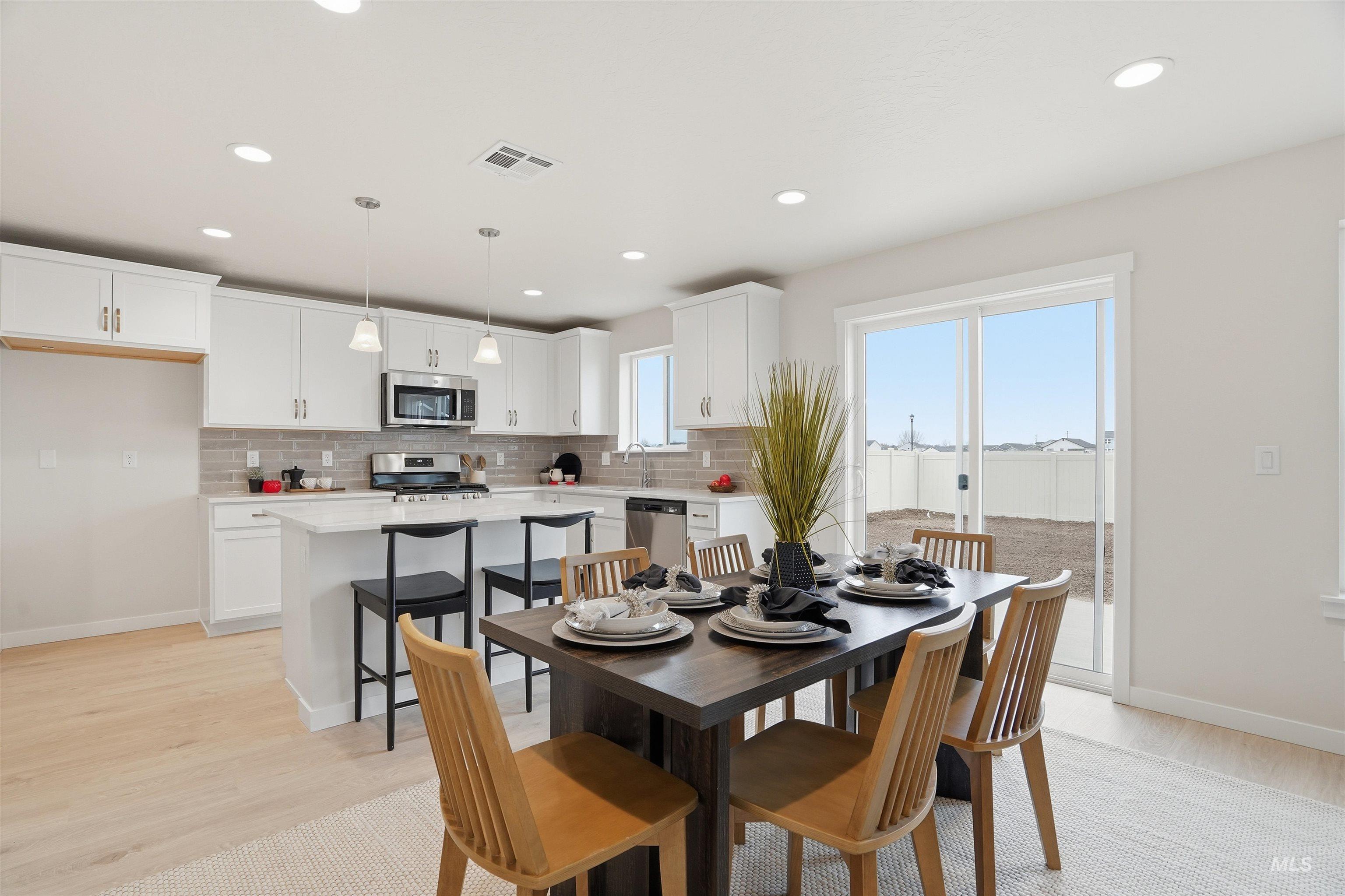 17549 Moon Ridge Pl Property Photo 2