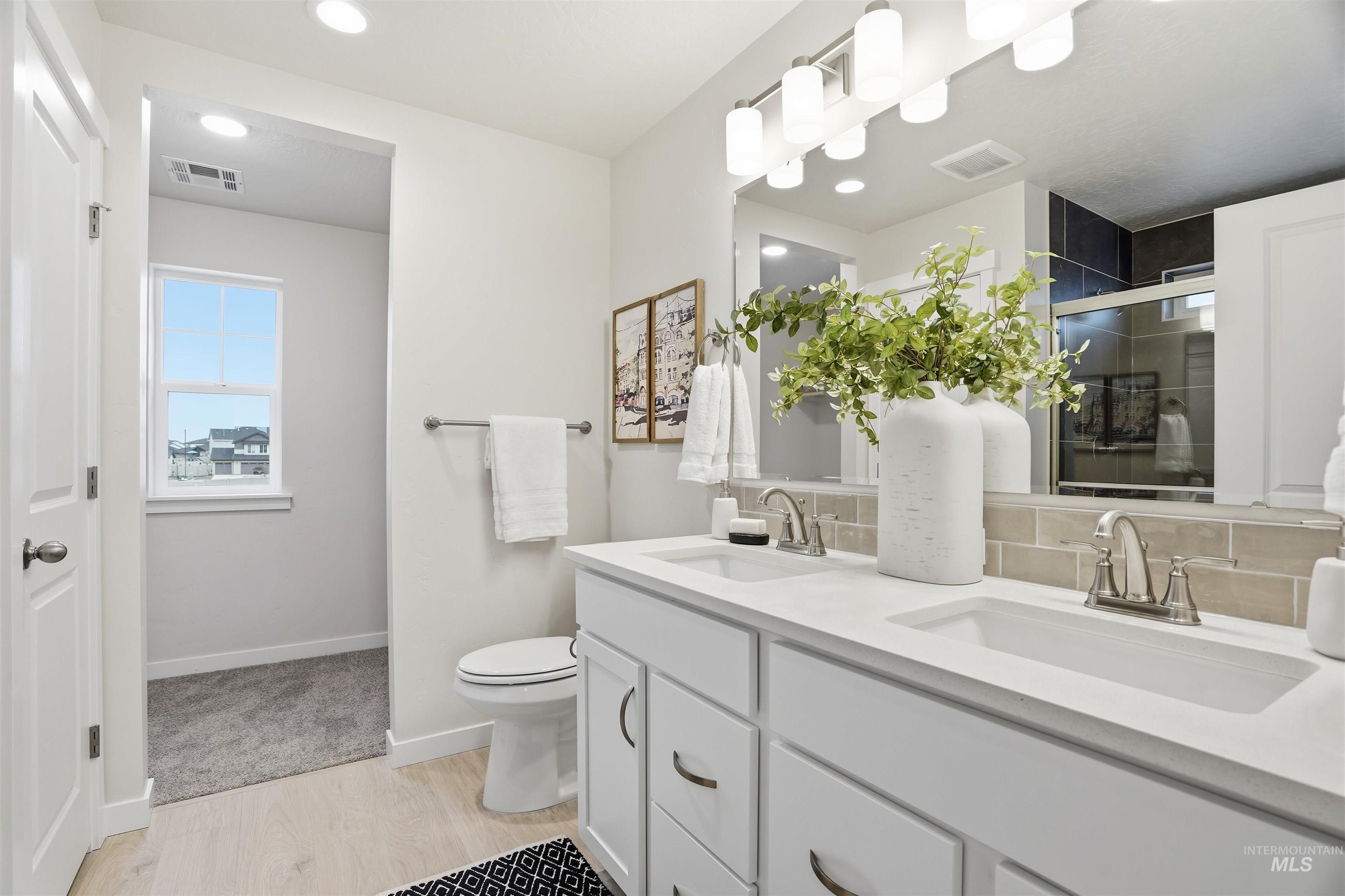 17549 Moon Ridge Pl Property Photo 7