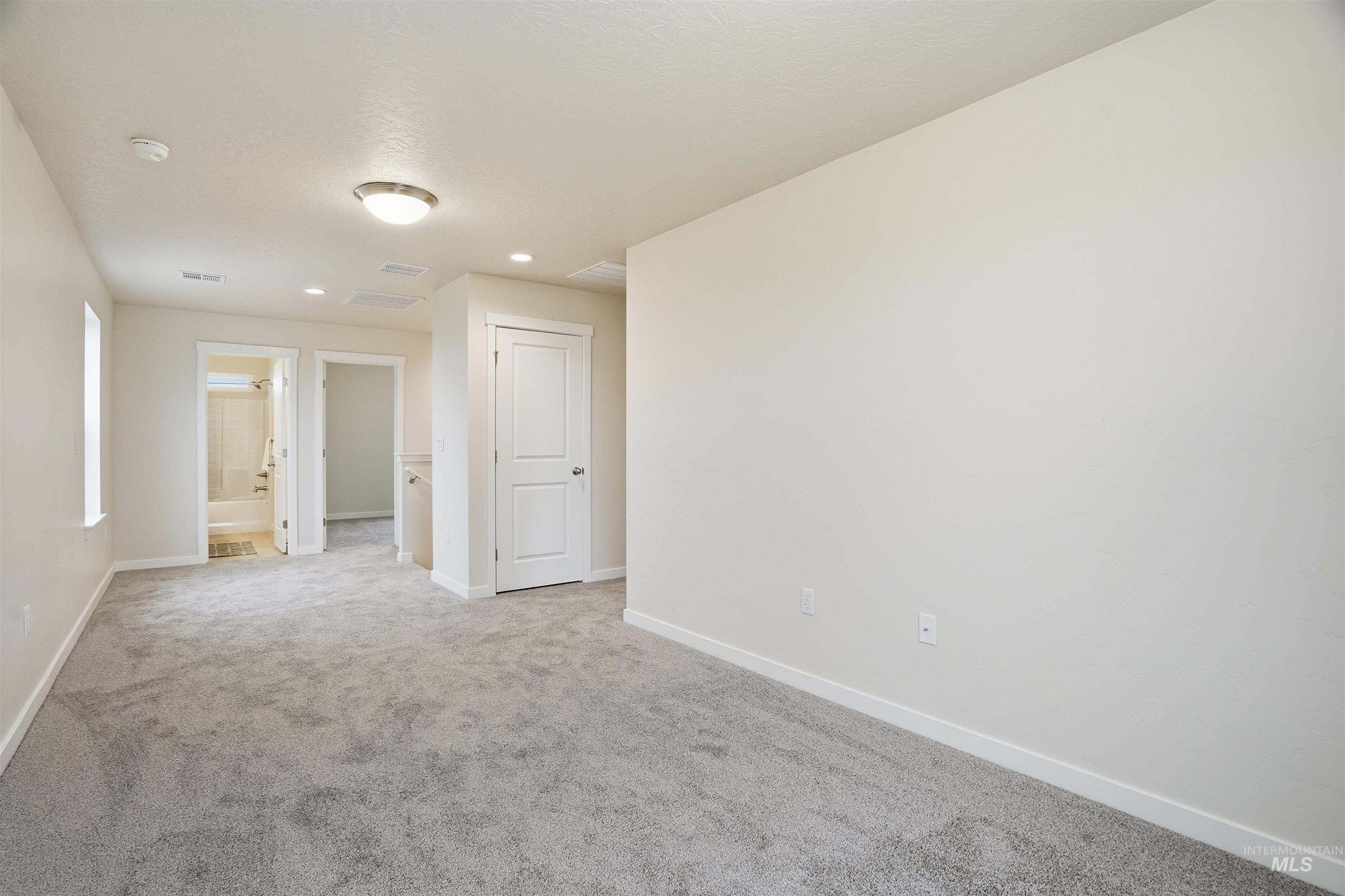 17549 Moon Ridge Pl Property Photo 9