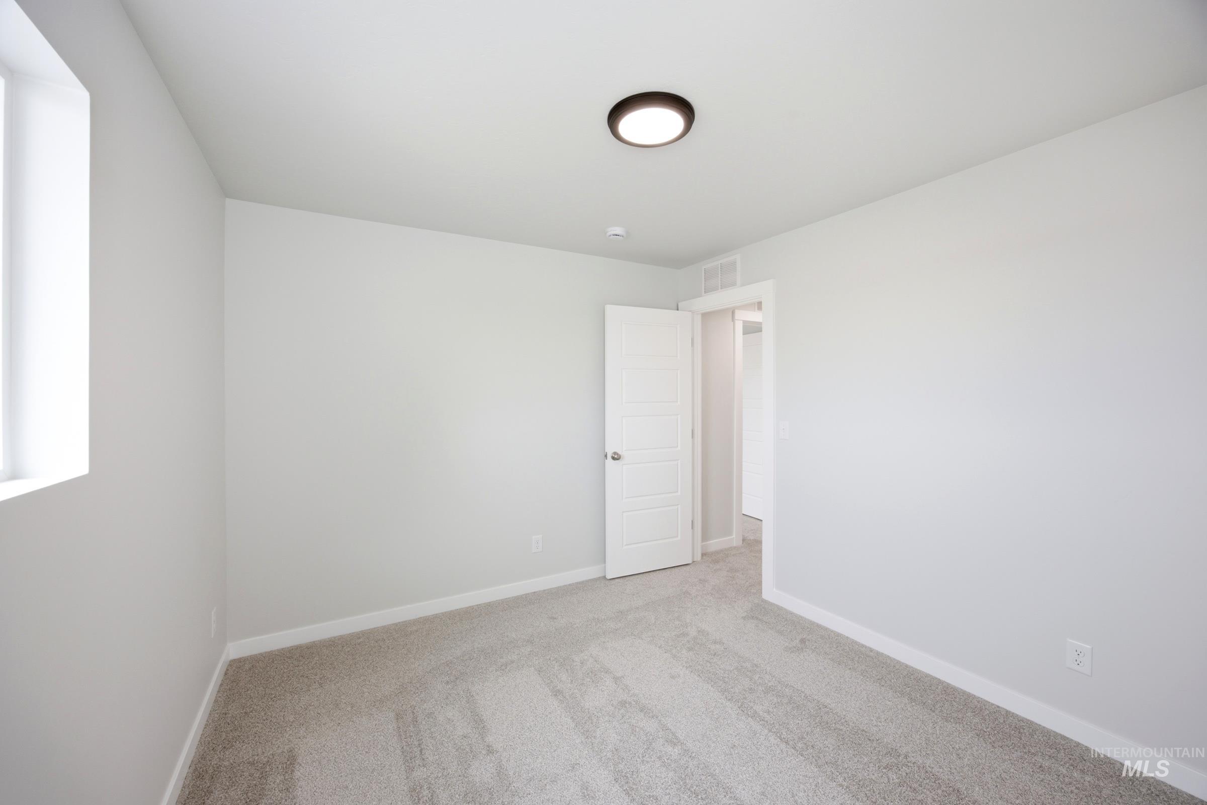 1343 W Braden Dr Property Photo 11