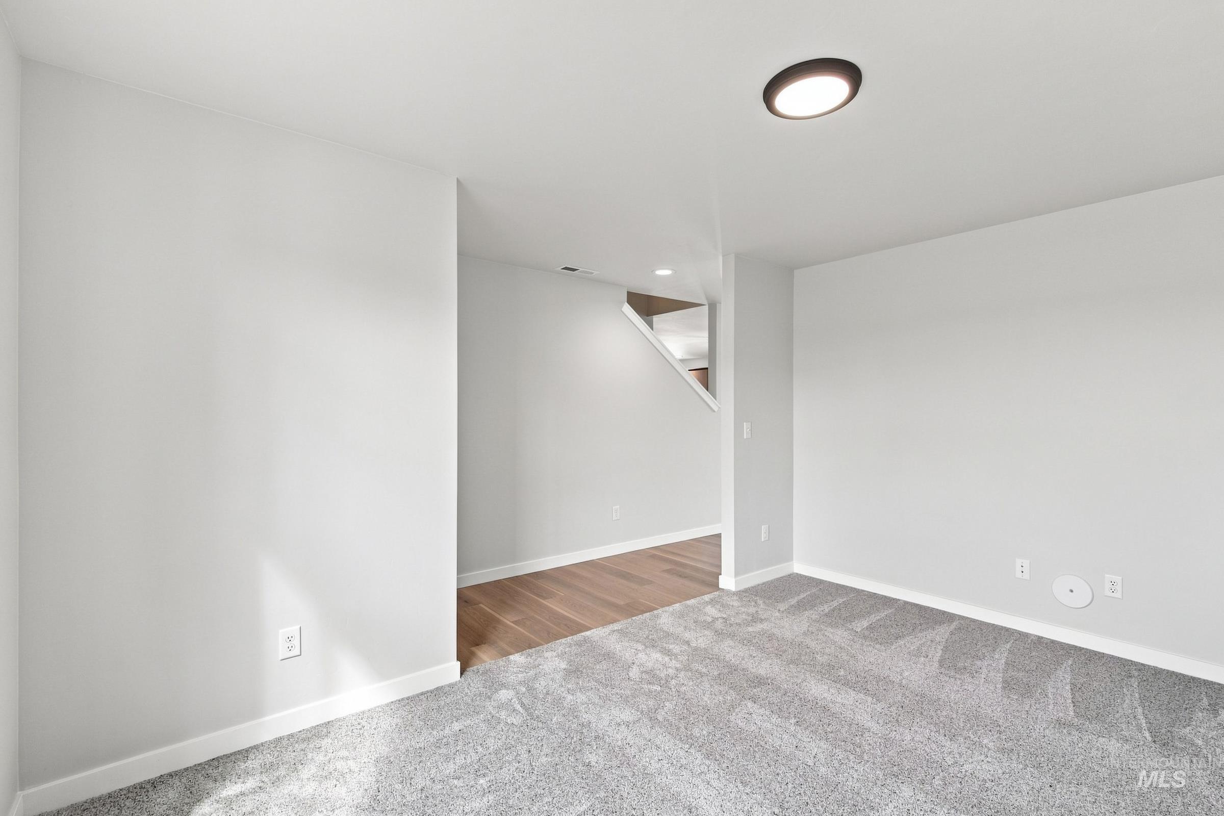 14080 Shiny Spruce St Property Photo 15