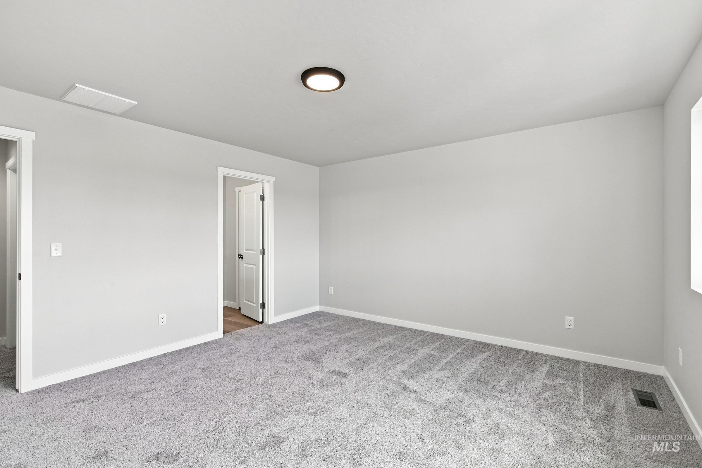 14080 Shiny Spruce St Property Photo 28