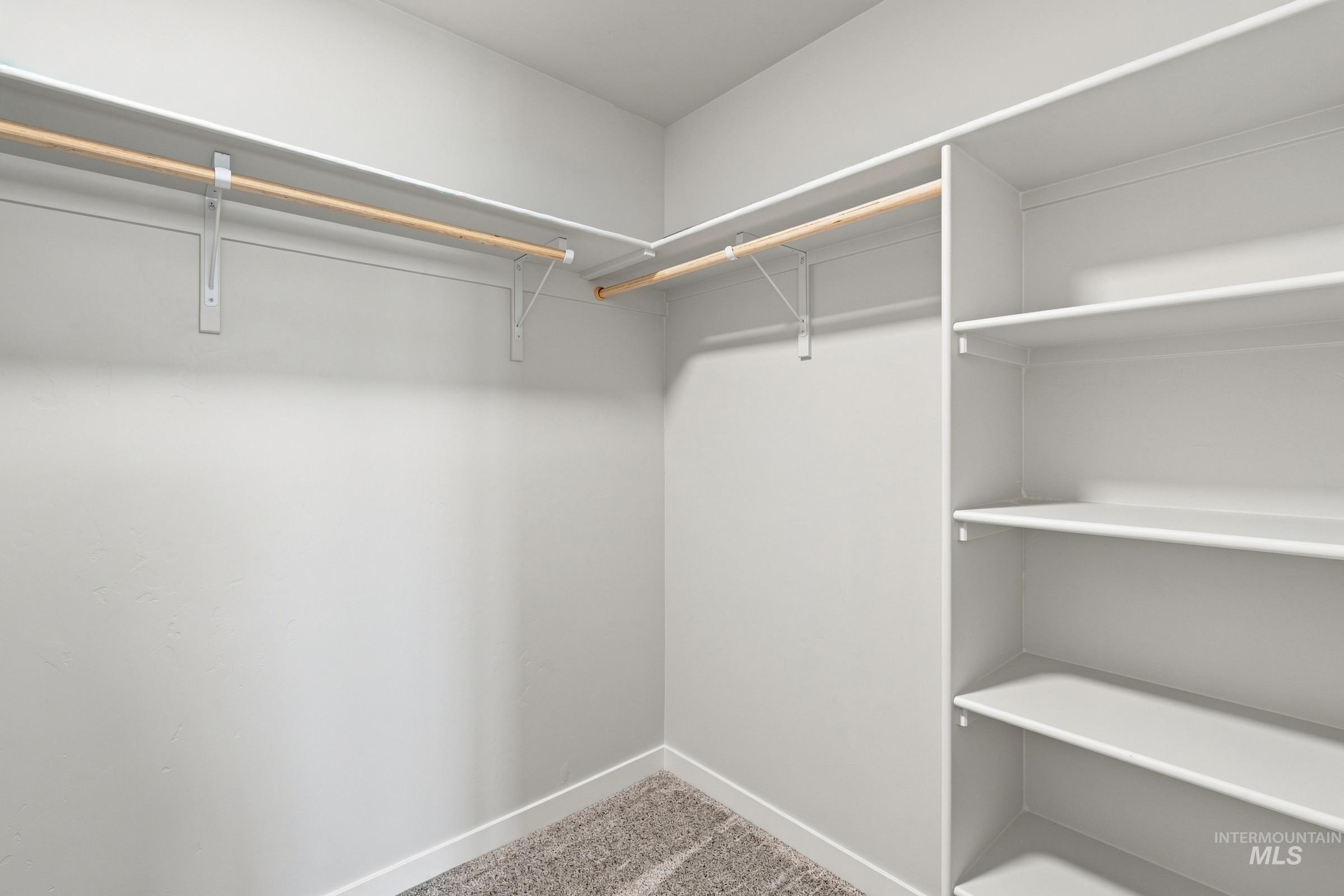 14080 Shiny Spruce St Property Photo 33