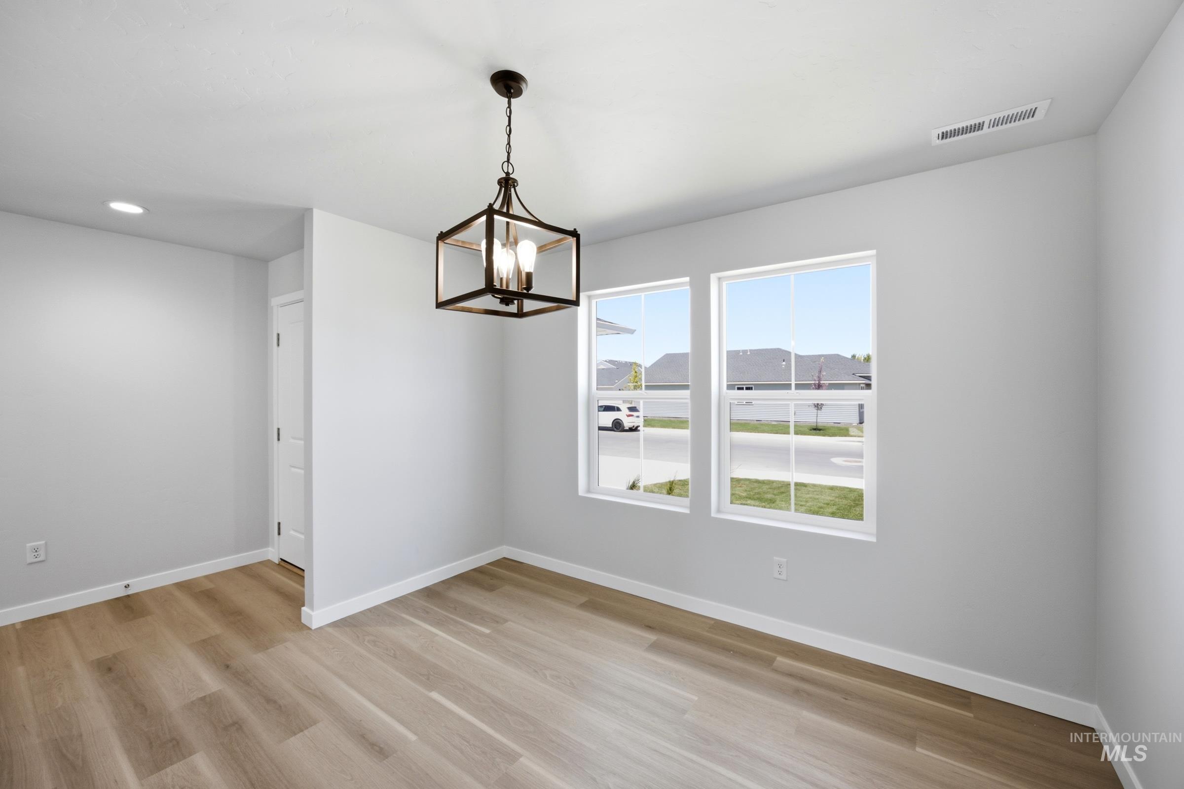 14113 Shiny Spruce St Property Photo 10